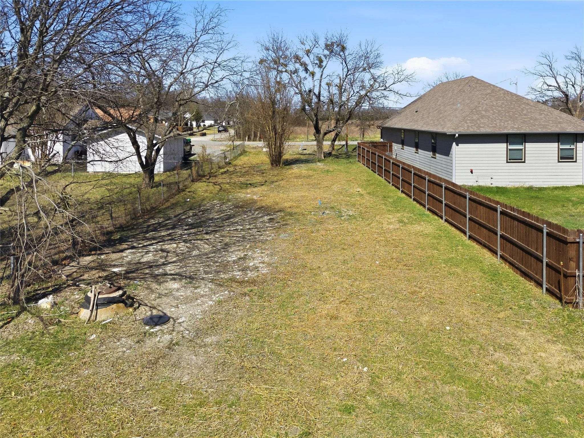 Improved Land For Sale in Fannin County , 317 E Saunders Street, Trenton, Texas 75490, 0, 0, Garage spaces, 0 Sqft, built in 0, Price $100,000, mls#21215859, Real Estate Agent in Trenton, Homes For Sale in Fannin county, Homes For Sale in Trenton, Realtor in Trenton Texas, Real Estate Brokerage Independent Realty Texas, Luminita Cordes Realtor