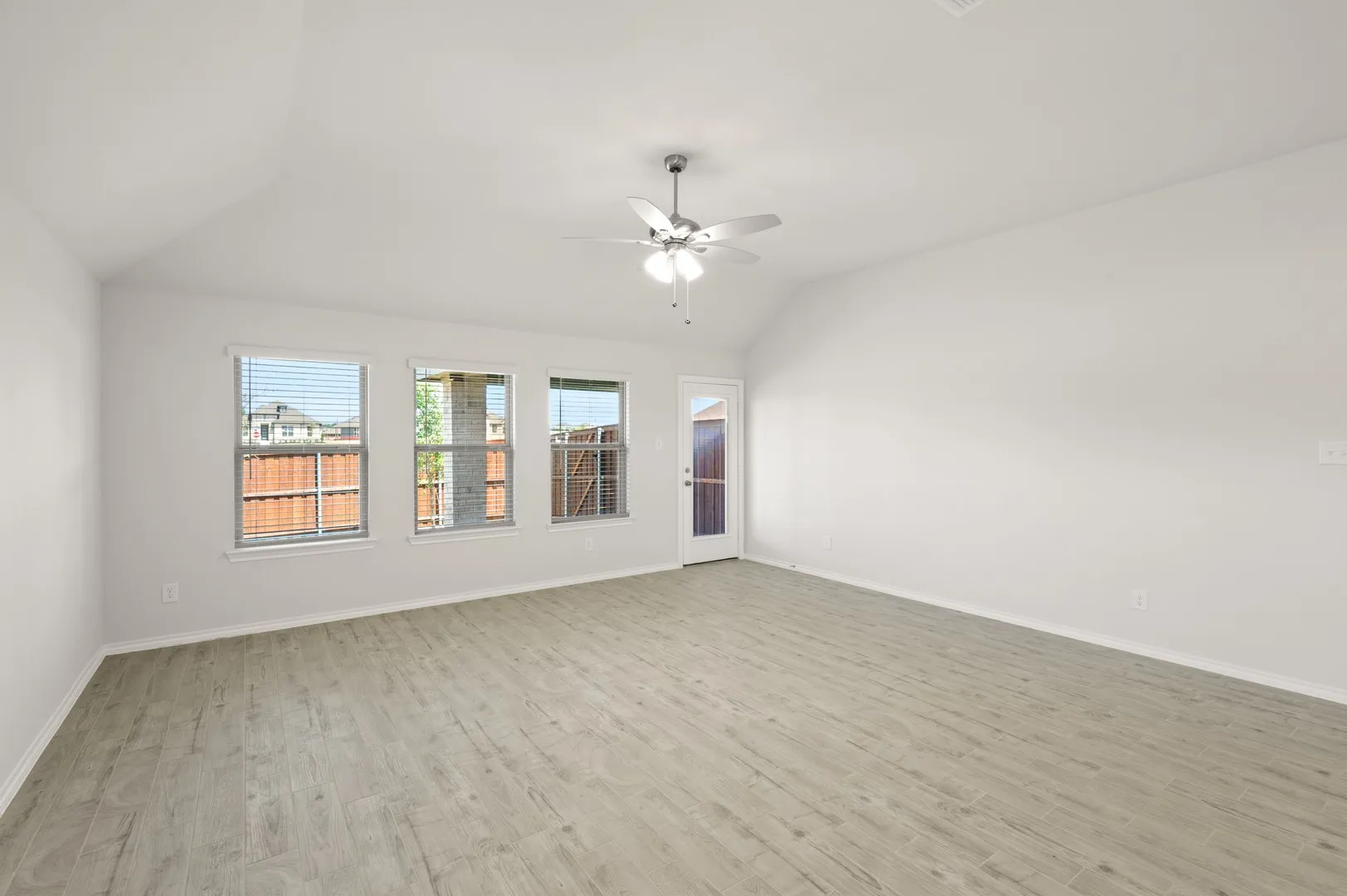 2833 Hay- Living Room-1