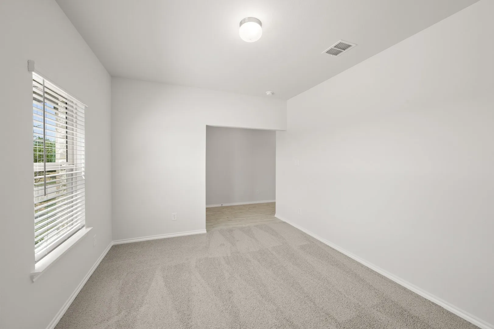 2833 Hay- Flex Space-2