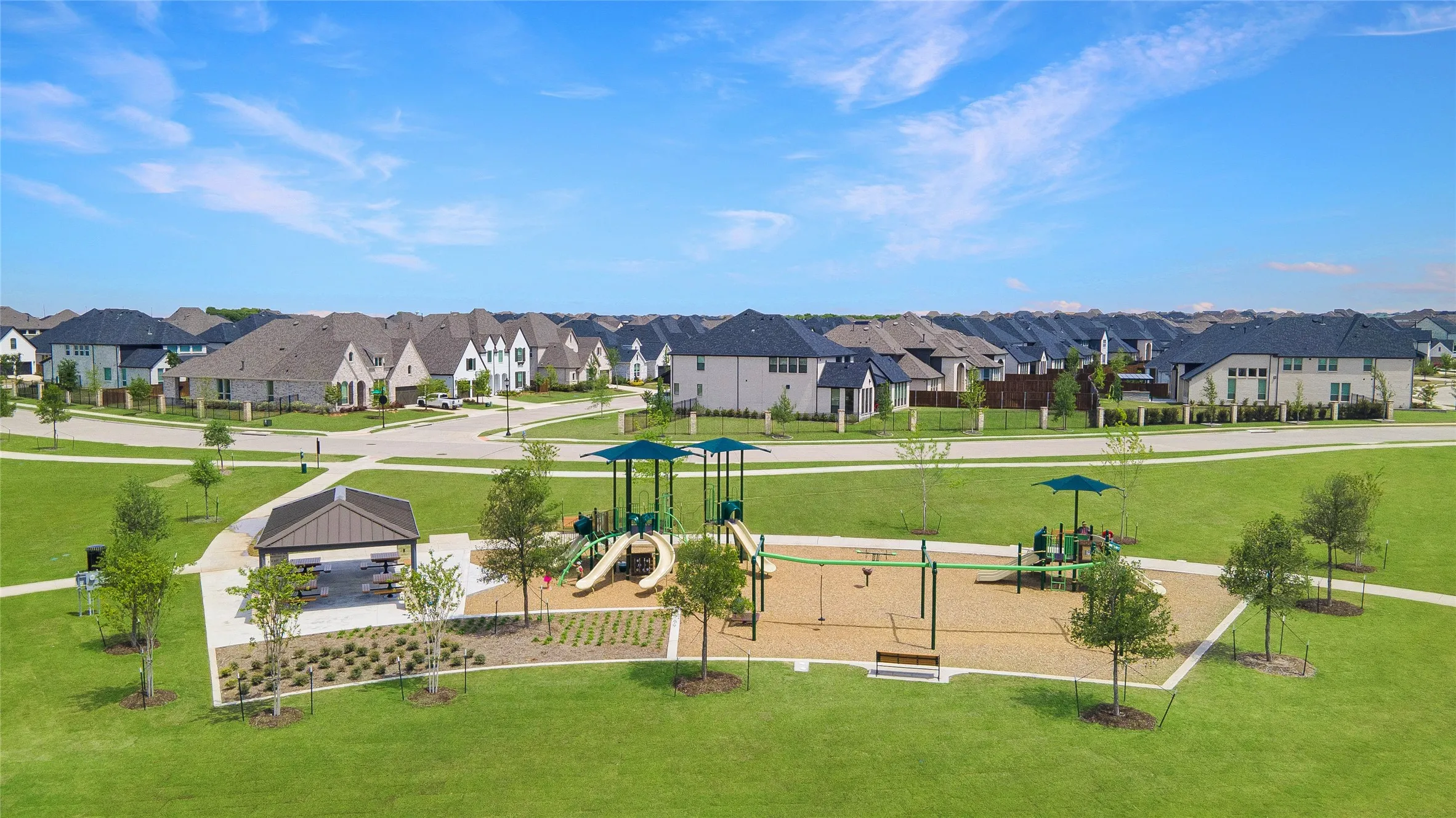 Single Family Residence For Sale in Collin County , 1580 Star Creek Drive, Prosper, Texas 75078, 3 Bedroom, 2 Bathroom, 3 Garage spaces, 2,105 Sqft, built in 2018, Preowned, mls#21215767, Real Estate Agent in Prosper, Homes For Sale in Collin county, Homes For Sale in Prosper, Realtor in Prosper Texas, Real Estate Brokerage Independent Realty Texas, Luminita Cordes Realtor