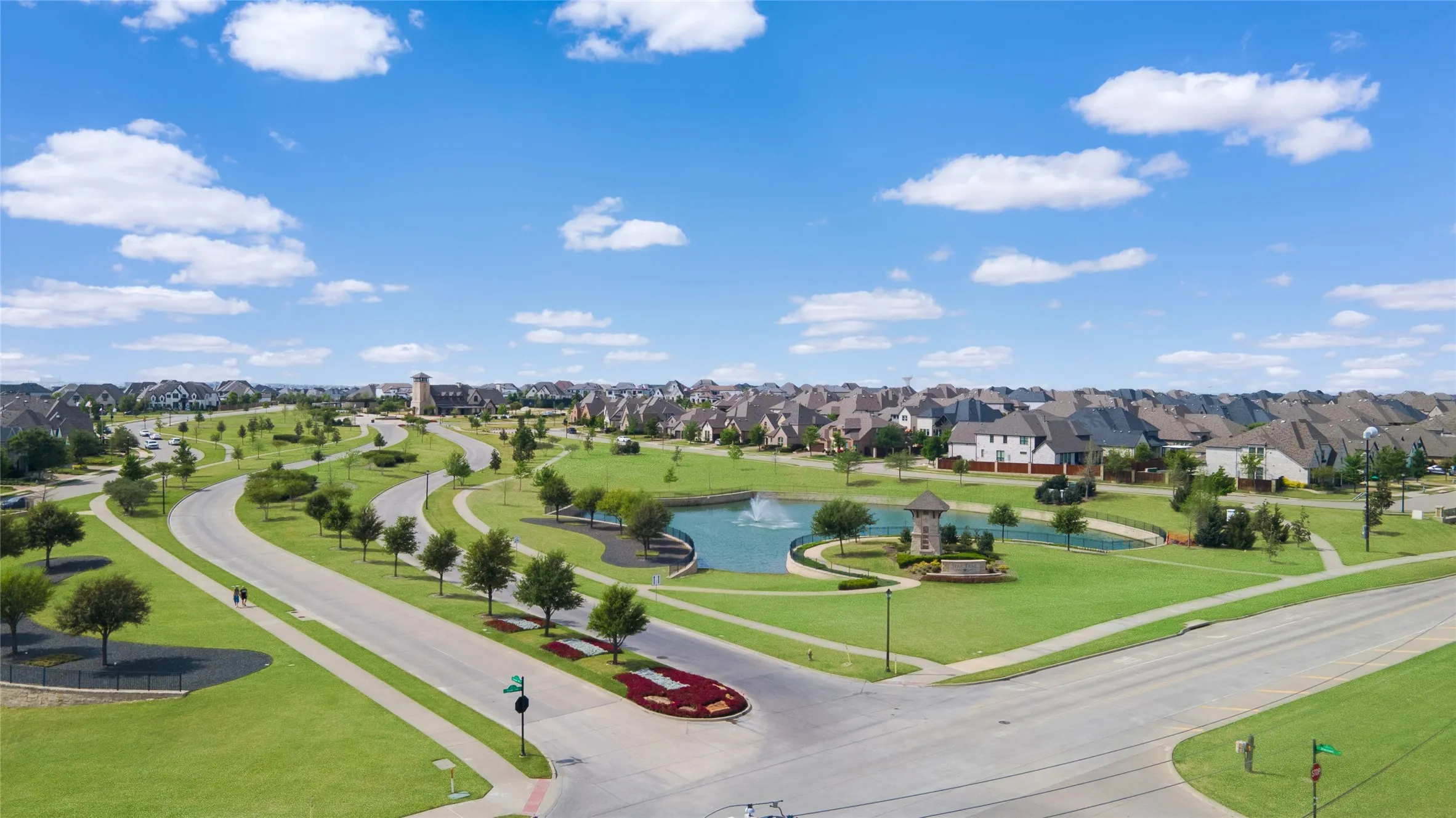 Single Family Residence For Sale in Collin County , 1580 Star Creek Drive, Prosper, Texas 75078, 3 Bedroom, 2 Bathroom, 3 Garage spaces, 2,105 Sqft, built in 2018, Preowned, mls#21215767, Real Estate Agent in Prosper, Homes For Sale in Collin county, Homes For Sale in Prosper, Realtor in Prosper Texas, Real Estate Brokerage Independent Realty Texas, Luminita Cordes Realtor