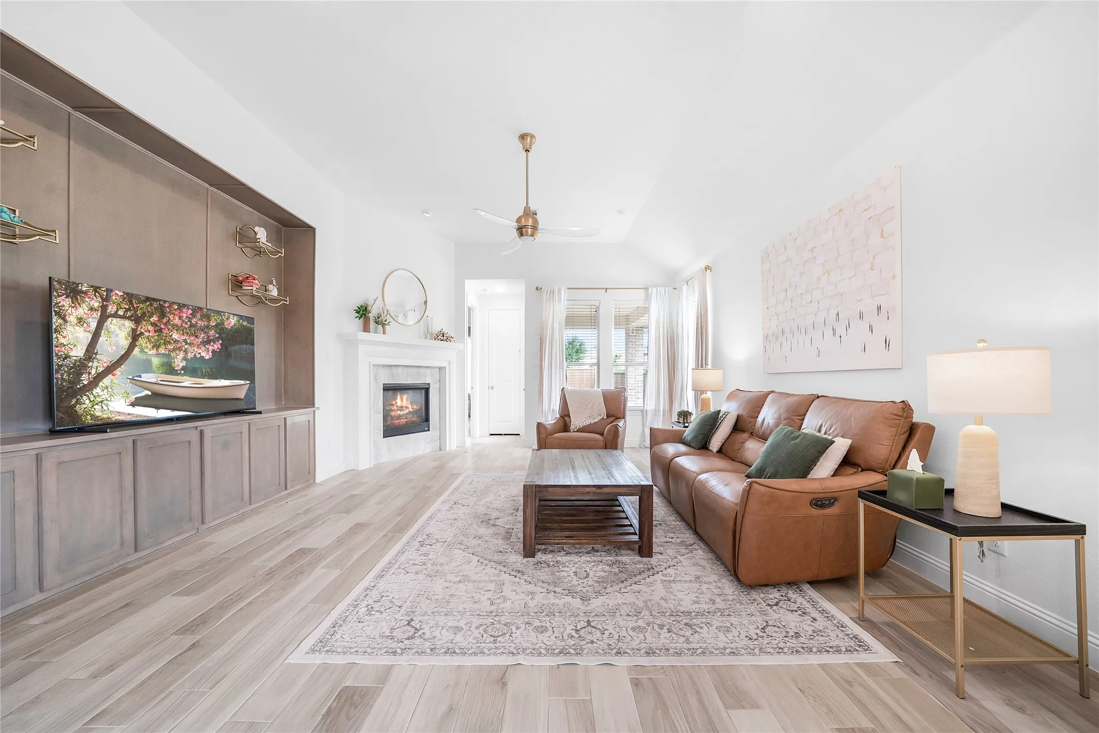 Single Family Residence For Sale in Collin County , 1580 Star Creek Drive, Prosper, Texas 75078, 3 Bedroom, 2 Bathroom, 3 Garage spaces, 2,105 Sqft, built in 2018, Preowned, mls#21215767, Real Estate Agent in Prosper, Homes For Sale in Collin county, Homes For Sale in Prosper, Realtor in Prosper Texas, Real Estate Brokerage Independent Realty Texas, Luminita Cordes Realtor