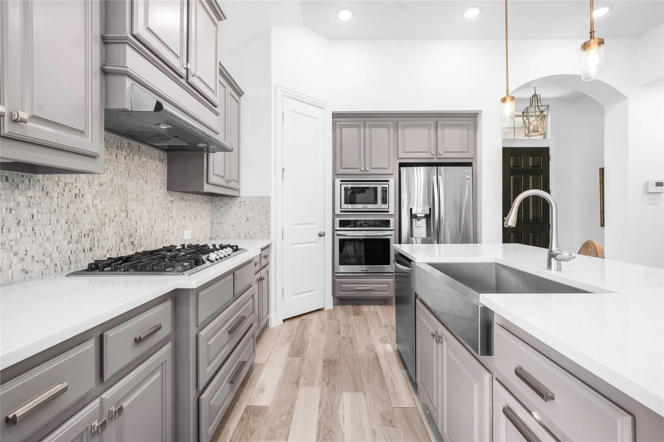 Single Family Residence For Sale in Collin County , 1580 Star Creek Drive, Prosper, Texas 75078, 3 Bedroom, 2 Bathroom, 3 Garage spaces, 2,105 Sqft, built in 2018, Preowned, mls#21215767, Real Estate Agent in Prosper, Homes For Sale in Collin county, Homes For Sale in Prosper, Realtor in Prosper Texas, Real Estate Brokerage Independent Realty Texas, Luminita Cordes Realtor