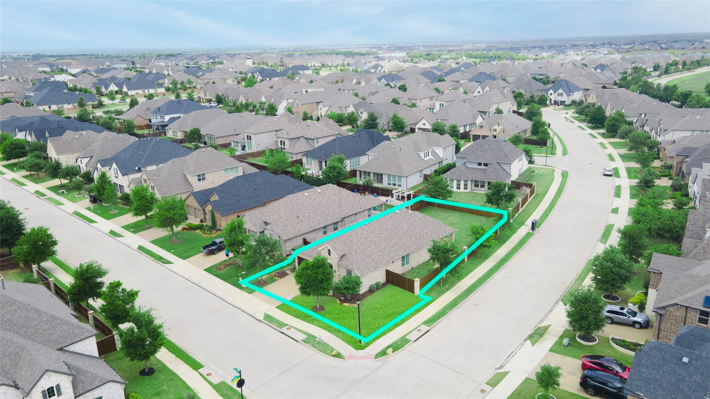 Single Family Residence For Sale in Collin County , 1580 Star Creek Drive, Prosper, Texas 75078, 3 Bedroom, 2 Bathroom, 3 Garage spaces, 2,105 Sqft, built in 2018, Preowned, mls#21215767, Real Estate Agent in Prosper, Homes For Sale in Collin county, Homes For Sale in Prosper, Realtor in Prosper Texas, Real Estate Brokerage Independent Realty Texas, Luminita Cordes Realtor
