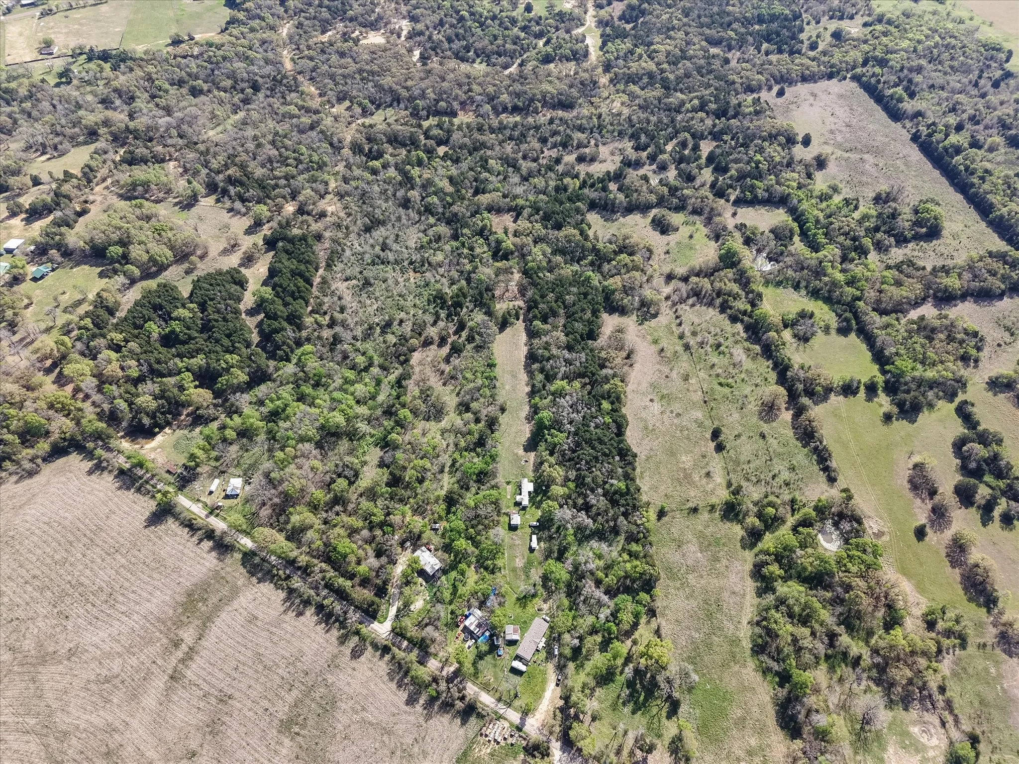 Mobile Home For Sale in Freestone County , 199 Fcr 1051, Streetman, Texas 75859, 2 Bedroom, 2 Bathroom, Garage spaces, 896 Sqft, built in 2016, Preowned, Price $174,900, mls#21213588, Real Estate Agent in Streetman, Homes For Sale in Freestone county, Homes For Sale in Streetman, Realtor in Streetman Texas, Real Estate Brokerage Independent Realty Texas, Luminita Cordes Realtor