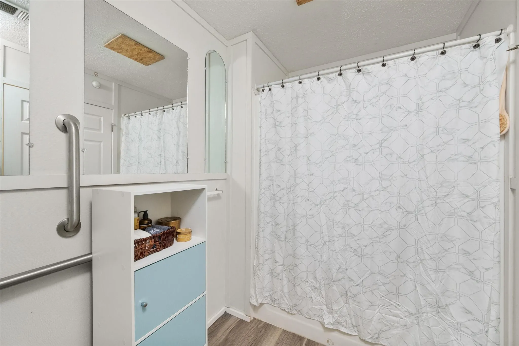 Mobile Home For Sale in Freestone County , 199 Fcr 1051, Streetman, Texas 75859, 2 Bedroom, 2 Bathroom, Garage spaces, 896 Sqft, built in 2016, Preowned, Price $174,900, mls#21213588, Real Estate Agent in Streetman, Homes For Sale in Freestone county, Homes For Sale in Streetman, Realtor in Streetman Texas, Real Estate Brokerage Independent Realty Texas, Luminita Cordes Realtor