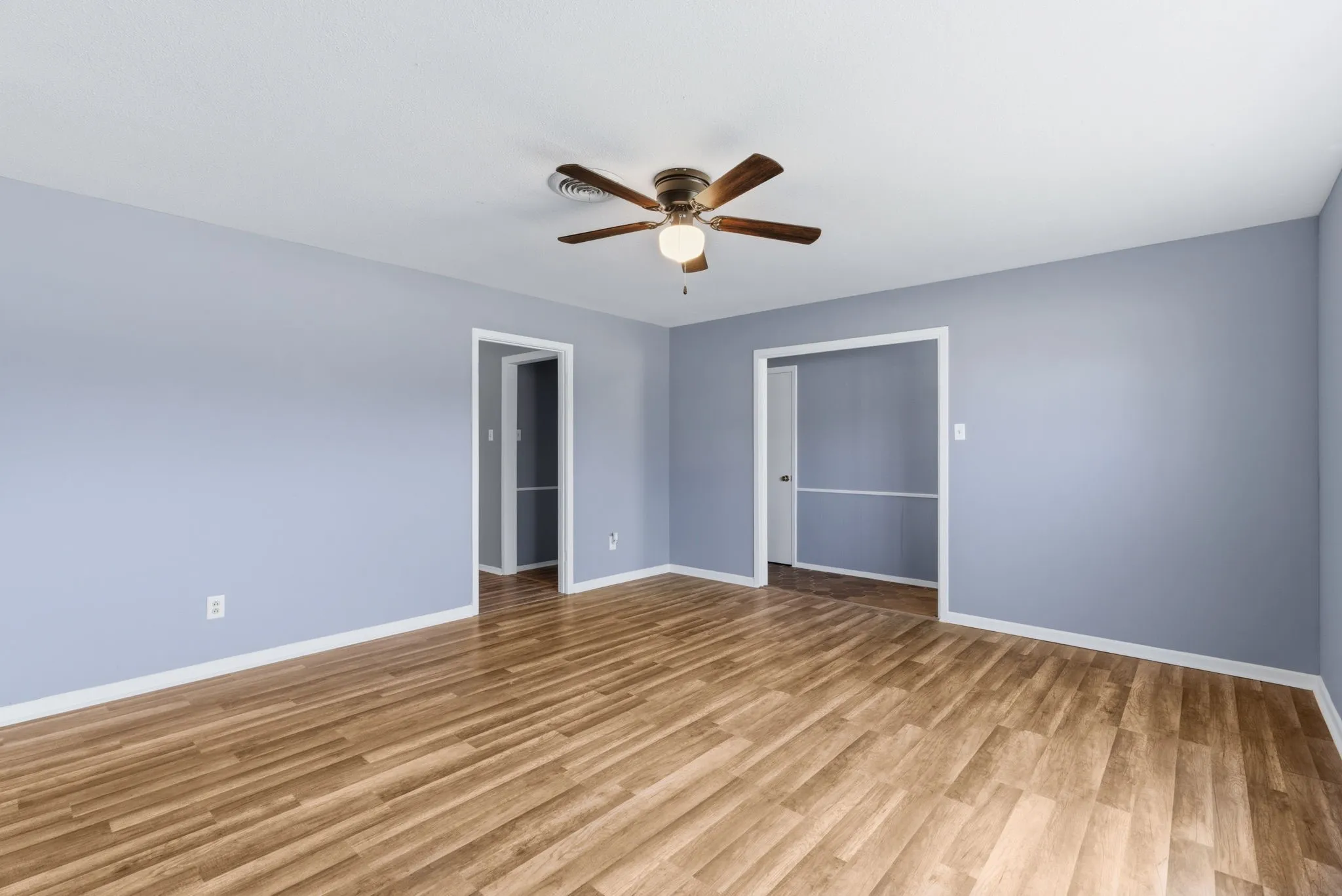 Single Family Residence For Sale in Eastland County , 1408 Primrose Lane, Cisco, Texas 76437, 3 Bedroom, 2 Bathroom, 2 Garage spaces, 1,506 Sqft, built in 1975, Preowned, mls#21215290, Real Estate Agent in Cisco, Homes For Sale in Eastland county, Homes For Sale in Cisco, Realtor in Cisco Texas, Real Estate Brokerage Independent Realty Texas, Luminita Cordes Realtor