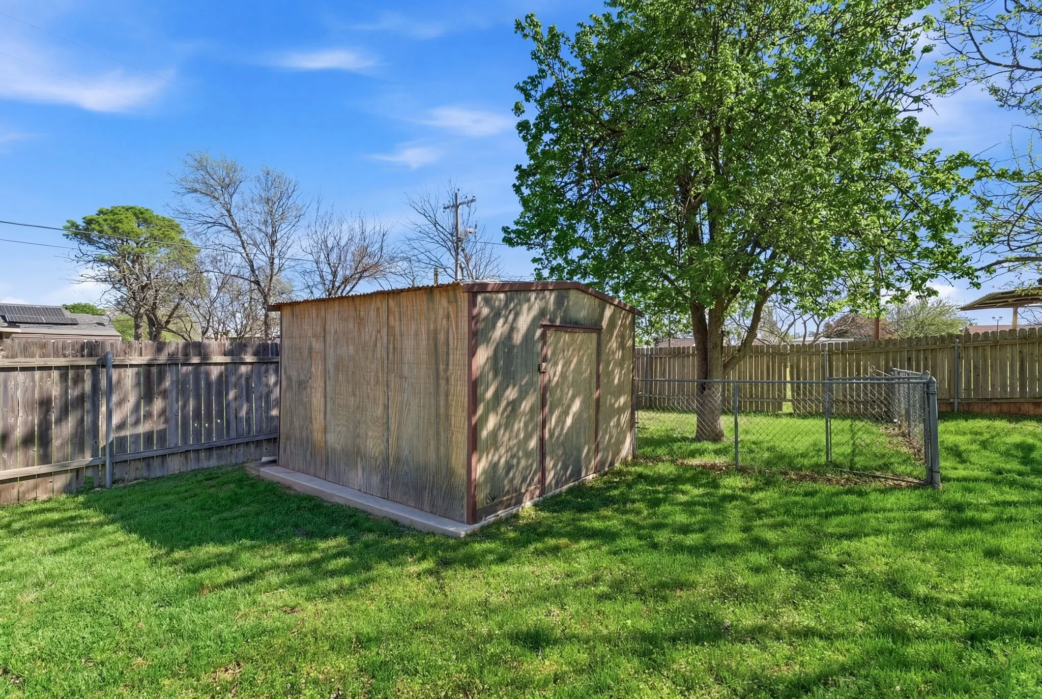 Single Family Residence For Sale in Eastland County , 1408 Primrose Lane, Cisco, Texas 76437, 3 Bedroom, 2 Bathroom, 2 Garage spaces, 1,506 Sqft, built in 1975, Preowned, mls#21215290, Real Estate Agent in Cisco, Homes For Sale in Eastland county, Homes For Sale in Cisco, Realtor in Cisco Texas, Real Estate Brokerage Independent Realty Texas, Luminita Cordes Realtor