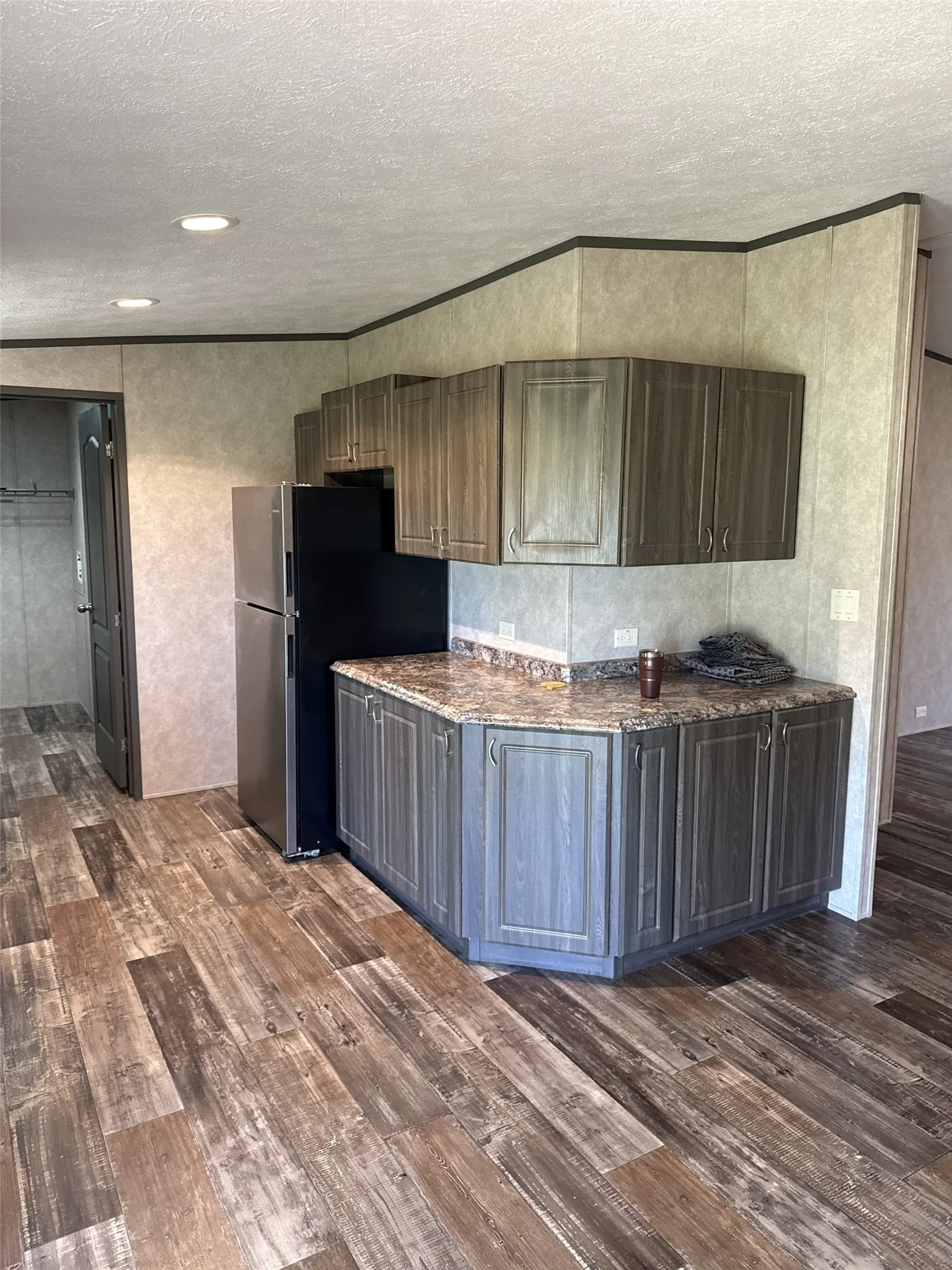 Mobile Home For Rent in Van Zandt County , 894 Fm 1395, Edgewood, Texas 75117, 3 Bedroom, 2 Bathroom, Garage spaces, 1,232 Sqft, built in 2021, Preowned, mls#21215950, Real Estate Agent in Edgewood, Homes For Rent in Van Zandt county, Homes For Rent in Edgewood, Realtor in Edgewood Texas, Real Estate Brokerage Independent Realty Texas, Luminita Cordes Realtor