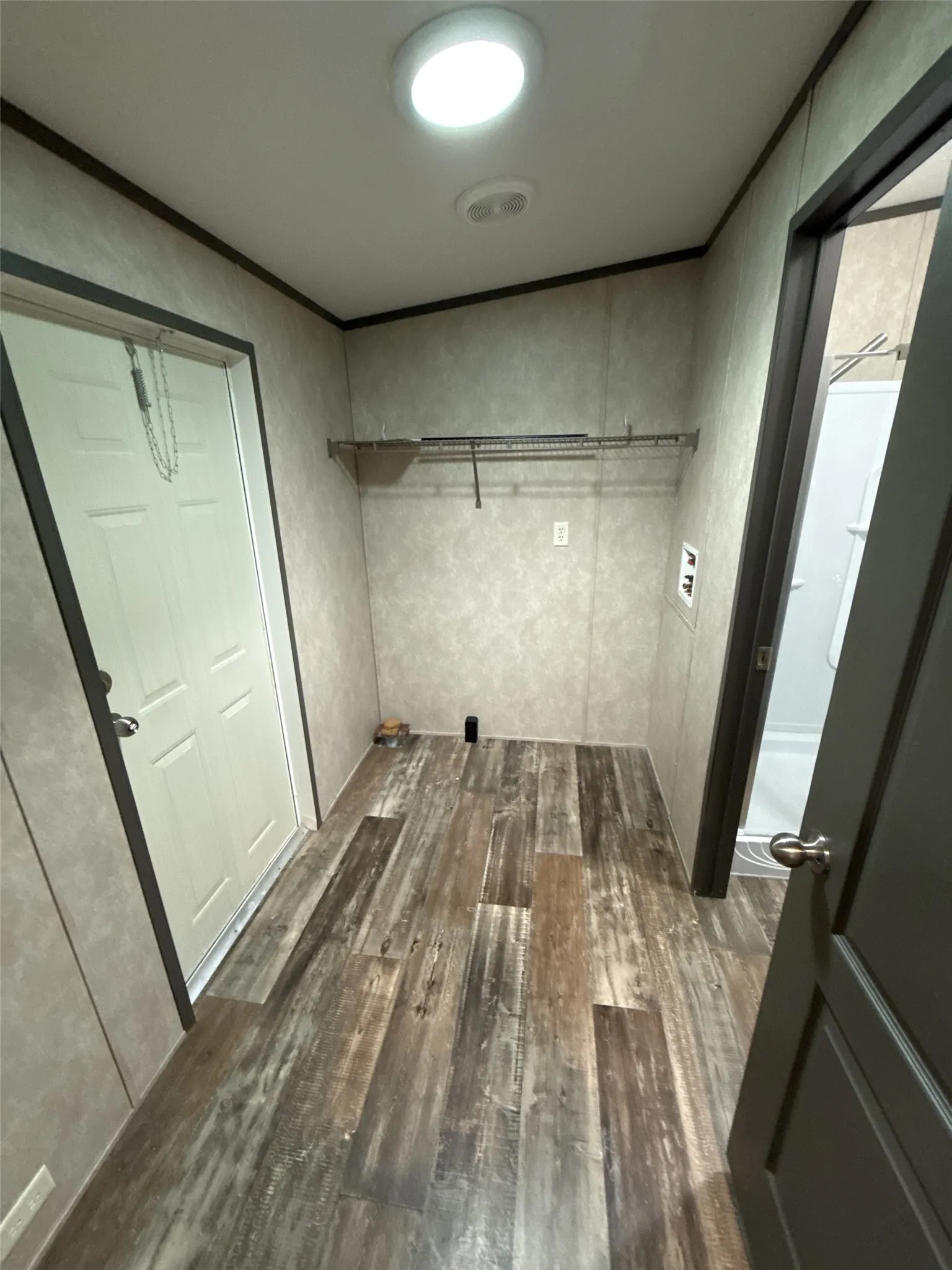 Mobile Home For Rent in Van Zandt County , 894 Fm 1395, Edgewood, Texas 75117, 3 Bedroom, 2 Bathroom, Garage spaces, 1,232 Sqft, built in 2021, Preowned, mls#21215950, Real Estate Agent in Edgewood, Homes For Rent in Van Zandt county, Homes For Rent in Edgewood, Realtor in Edgewood Texas, Real Estate Brokerage Independent Realty Texas, Luminita Cordes Realtor