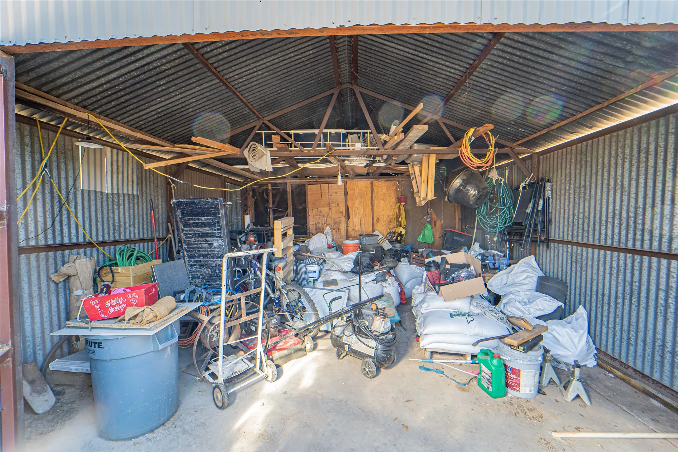 Single Family Residence For Sale in Stephens County , 903 W Wheeler Street, Breckenridge, Texas 76424, 2 Bedrooms, 1 Bathroom, Garage spaces, 1,165 Sqft, built in 1948, Price $109,500, mls#21210462, Real Estate Agent in Breckenridge, Homes For Sale in Stephens county, Homes For Sale in Breckenridge, Realtor in Breckenridge Texas, Real Estate Brokerage Independent Realty Texas, Luminita Cordes Realtor