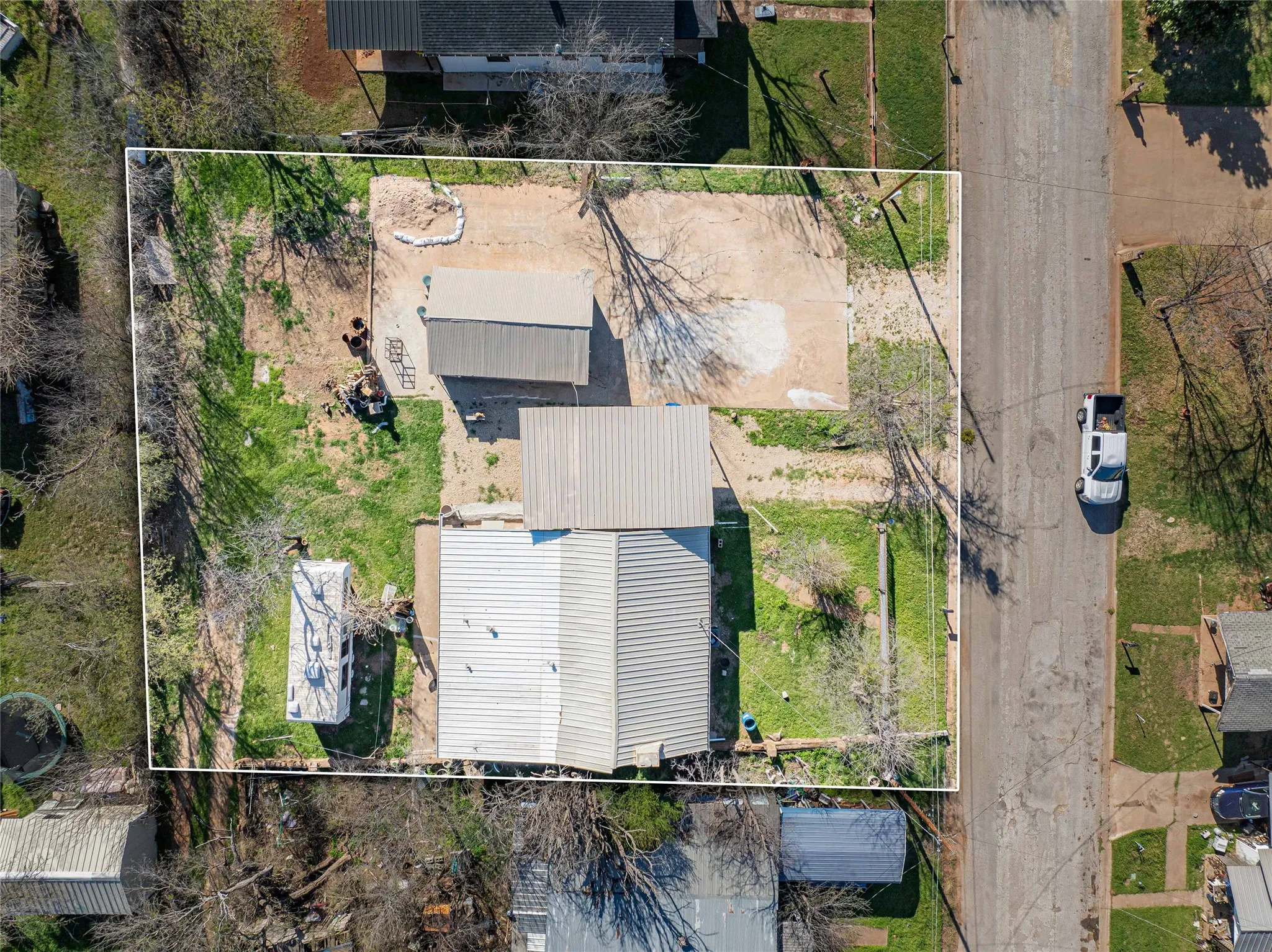 Single Family Residence For Sale in Stephens County , 903 W Wheeler Street, Breckenridge, Texas 76424, 2 Bedrooms, 1 Bathroom, Garage spaces, 1,165 Sqft, built in 1948, Price $109,500, mls#21210462, Real Estate Agent in Breckenridge, Homes For Sale in Stephens county, Homes For Sale in Breckenridge, Realtor in Breckenridge Texas, Real Estate Brokerage Independent Realty Texas, Luminita Cordes Realtor