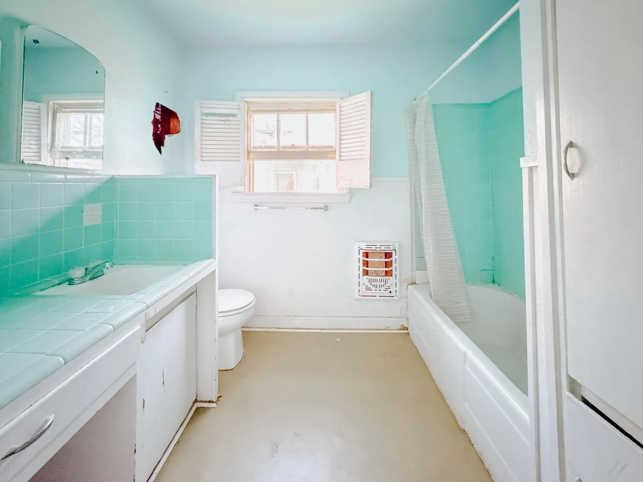 Single Family Residence For Sale in Navarro County , 409 S 31st Street, Corsicana, Texas 75110, 3 Bedrooms, 2 Bathrooms, 1 Garage spaces, 1,743 Sqft, built in 1945, Price $155,000, mls#21214234, Real Estate Agent in Corsicana, Homes For Sale in Navarro county, Homes For Sale in Corsicana, Realtor in Corsicana Texas, Real Estate Brokerage Independent Realty Texas, Luminita Cordes Realtor