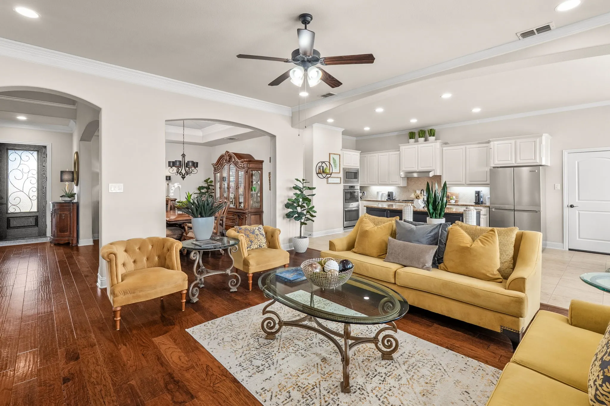 Single Family Residence For Sale in Grayson County , 1120 Macgregor Lane, Gunter, Texas 75058, 4 Bedroom, 3 Bathroom, 3 Garage spaces, 3,364 Sqft, built in 2016, mls#21215926, Real Estate Agent in Gunter, Homes For Sale in Grayson county, Homes For Sale in Gunter, Realtor in Gunter Texas, Real Estate Brokerage Independent Realty Texas, Luminita Cordes Realtor