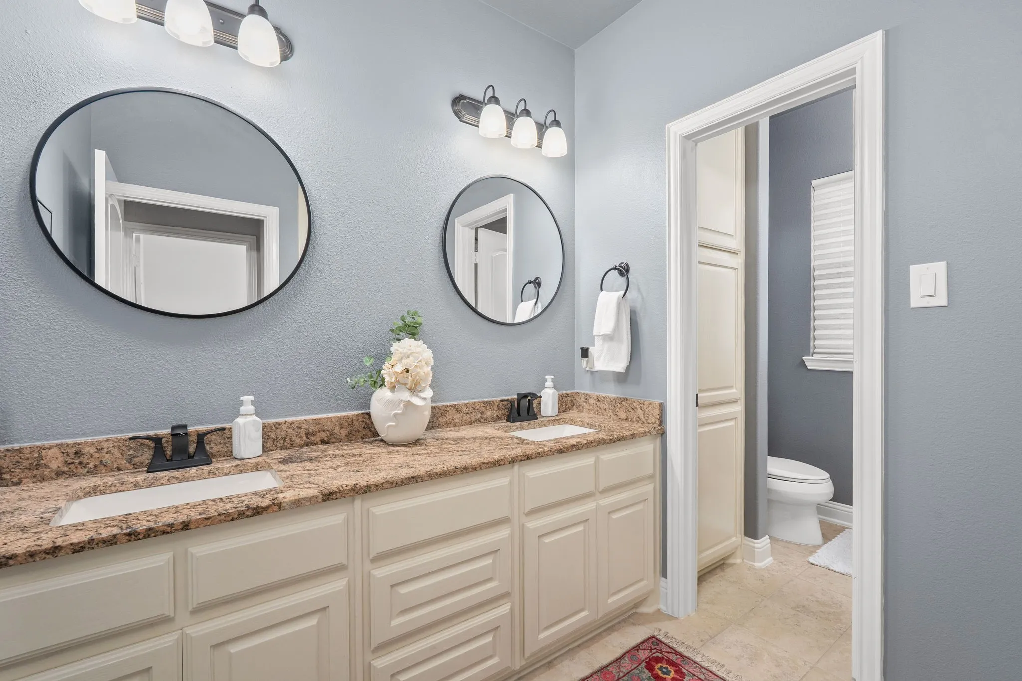 Single Family Residence For Sale in Grayson County , 1120 Macgregor Lane, Gunter, Texas 75058, 4 Bedroom, 3 Bathroom, 3 Garage spaces, 3,364 Sqft, built in 2016, mls#21215926, Real Estate Agent in Gunter, Homes For Sale in Grayson county, Homes For Sale in Gunter, Realtor in Gunter Texas, Real Estate Brokerage Independent Realty Texas, Luminita Cordes Realtor