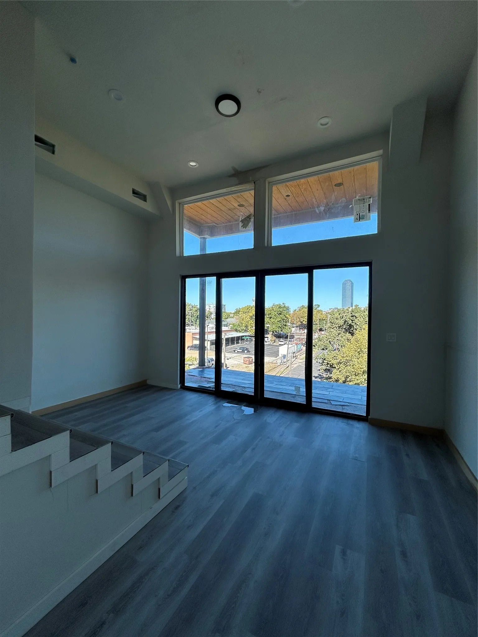 Single Family Residence For Sale in Dallas County , 1401 Seegar Street, Dallas, Texas 75215, 5 Bedroom, 6 Bathroom, 2 Garage spaces, 4,293 Sqft, built in 2025, mls#21216039, Real Estate Agent in Dallas, Homes For Sale in Dallas county, Homes For Sale in Dallas, Realtor in Dallas Texas, Real Estate Brokerage Independent Realty Texas, Luminita Cordes Realtor