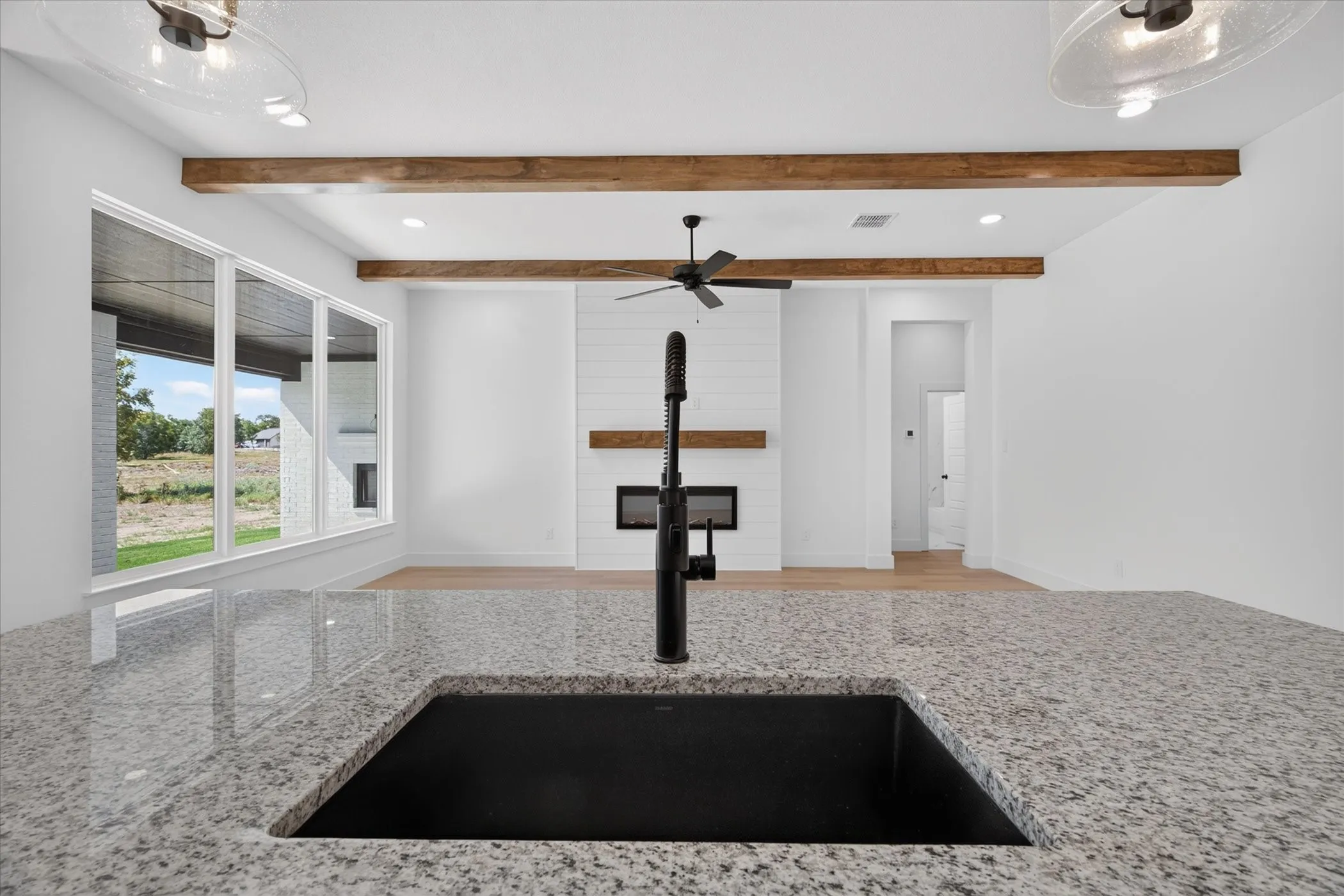Single Family Residence For Sale in Parker County , 1098 Silver Sage Trail, Weatherford, Texas 76085, 4 Bedroom, 4 Bathroom, 3 Garage spaces, 2,214 Sqft, built in 2025, New Construction - Incomplete, mls#21216081, Real Estate Agent in Weatherford, Homes For Sale in Parker county, Homes For Sale in Weatherford, Realtor in Weatherford Texas, Real Estate Brokerage Independent Realty Texas, Luminita Cordes Realtor