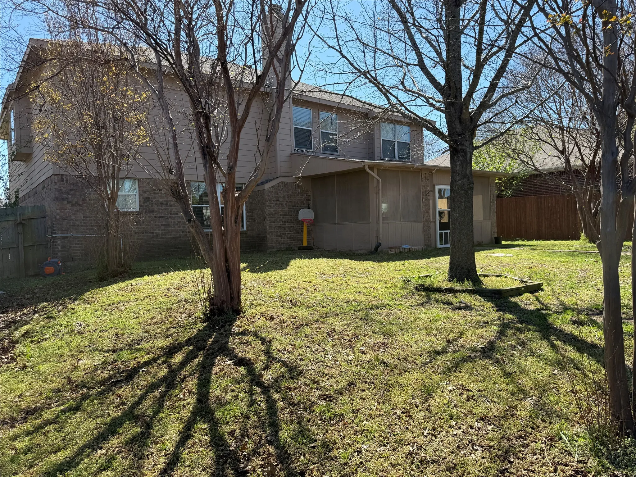 Single Family Residence For Sale in Rockwall County , 612 Tripp Trail, Royse City, Texas 75189, 4 Bedroom, 3 Bathroom, 2 Garage spaces, 2,835 Sqft, built in 2004, Preowned, Price $340,000, mls#21215837, Real Estate Agent in Royse City, Homes For Sale in Rockwall county, Homes For Sale in Royse City, Realtor in Royse City Texas, Real Estate Brokerage Independent Realty Texas, Luminita Cordes Realtor