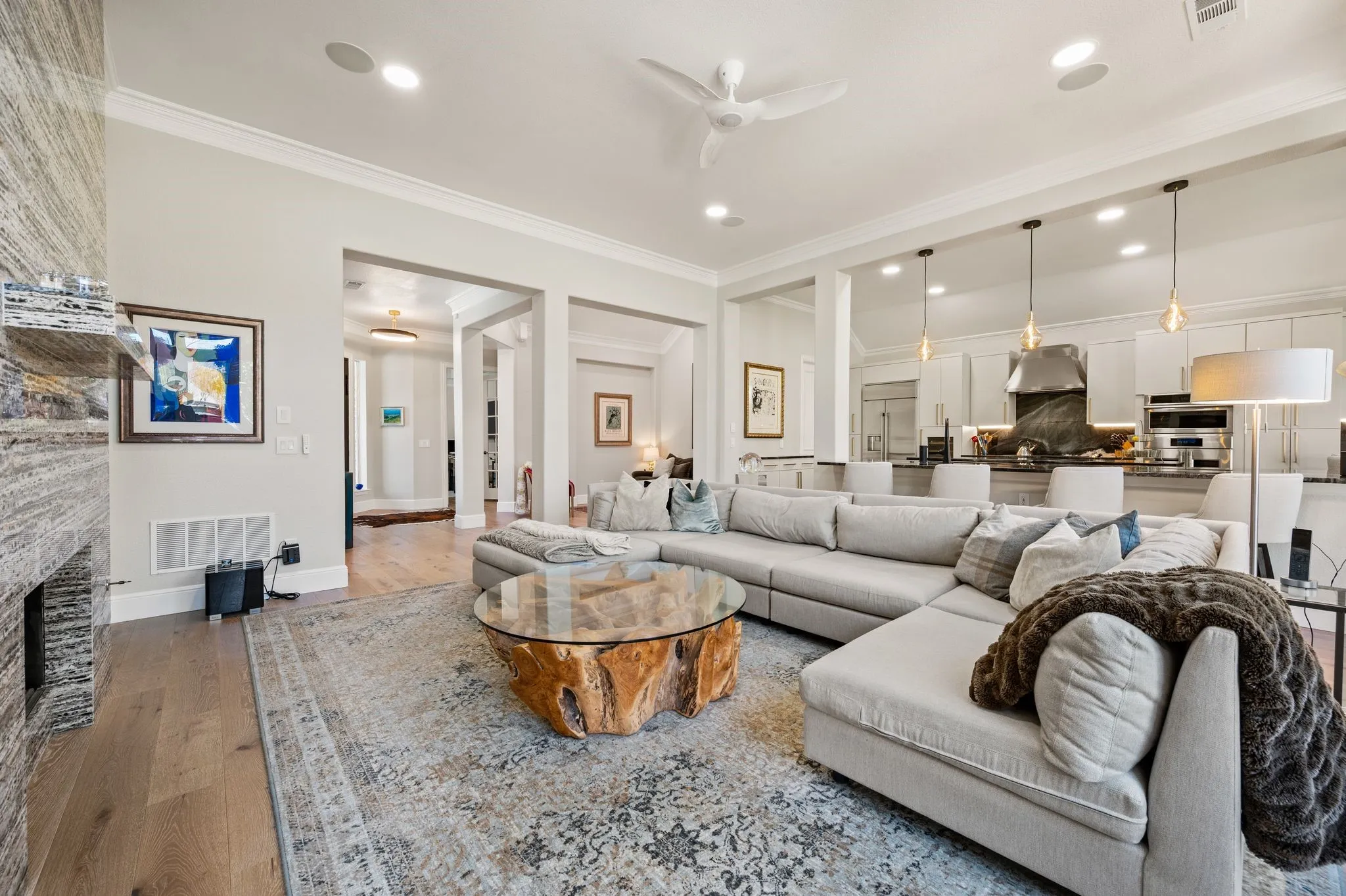 Single Family Residence For Sale in Tarrant County , 1408 Kensington Court, Southlake, Texas 76092, 4 Bedroom, 4 Bathroom, 3 Garage spaces, 3,253 Sqft, built in 1998, mls#21216075, Real Estate Agent in Southlake, Homes For Sale in Tarrant county, Homes For Sale in Southlake, Realtor in Southlake Texas, Real Estate Brokerage Independent Realty Texas, Luminita Cordes Realtor