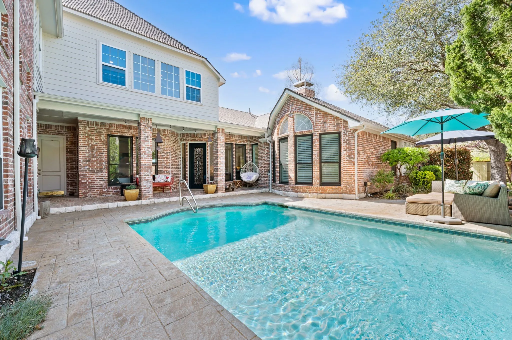 Single Family Residence For Sale in Tarrant County , 1408 Kensington Court, Southlake, Texas 76092, 4 Bedroom, 4 Bathroom, 3 Garage spaces, 3,253 Sqft, built in 1998, mls#21216075, Real Estate Agent in Southlake, Homes For Sale in Tarrant county, Homes For Sale in Southlake, Realtor in Southlake Texas, Real Estate Brokerage Independent Realty Texas, Luminita Cordes Realtor