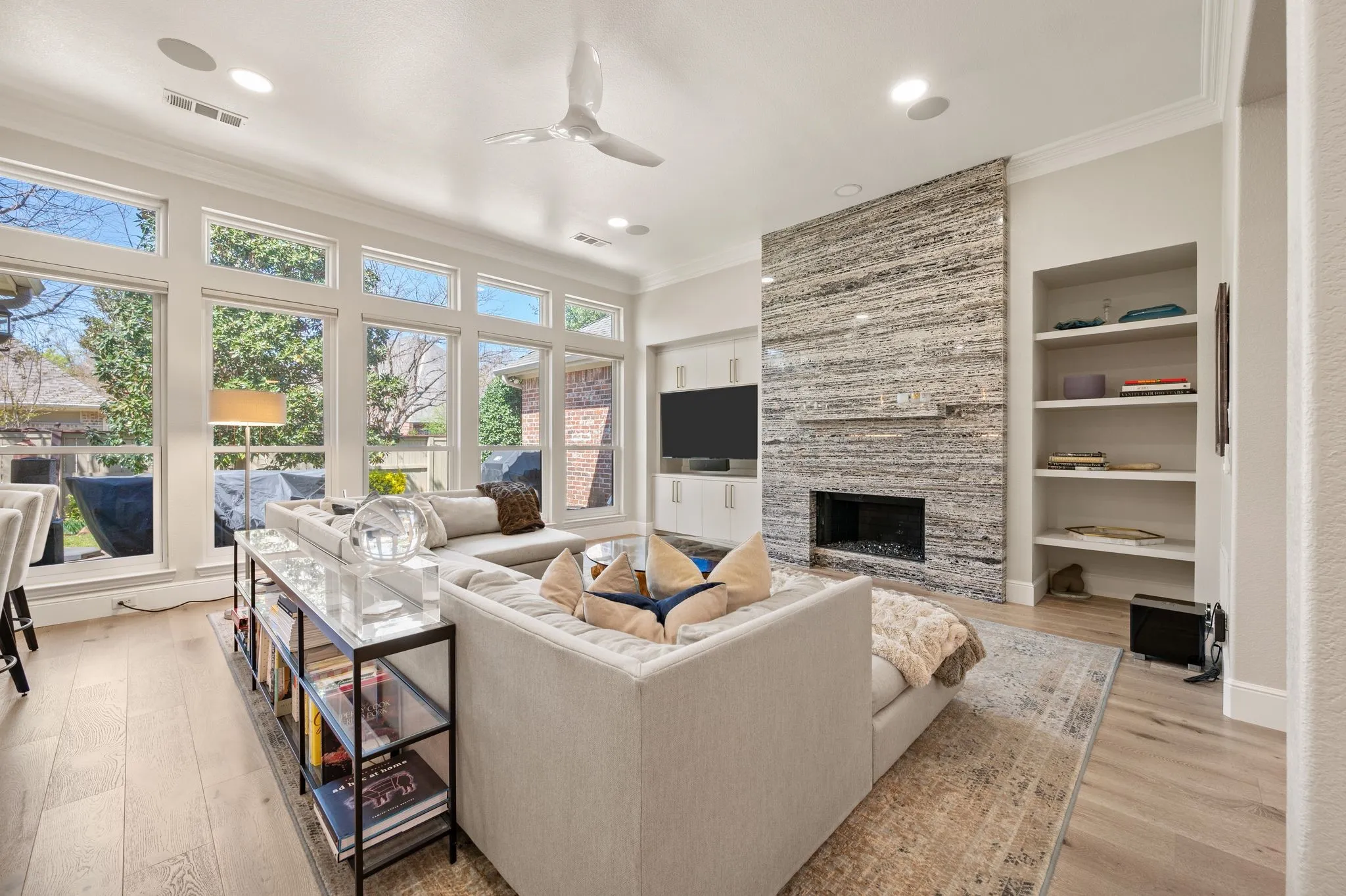 Single Family Residence For Sale in Tarrant County , 1408 Kensington Court, Southlake, Texas 76092, 4 Bedroom, 4 Bathroom, 3 Garage spaces, 3,253 Sqft, built in 1998, mls#21216075, Real Estate Agent in Southlake, Homes For Sale in Tarrant county, Homes For Sale in Southlake, Realtor in Southlake Texas, Real Estate Brokerage Independent Realty Texas, Luminita Cordes Realtor