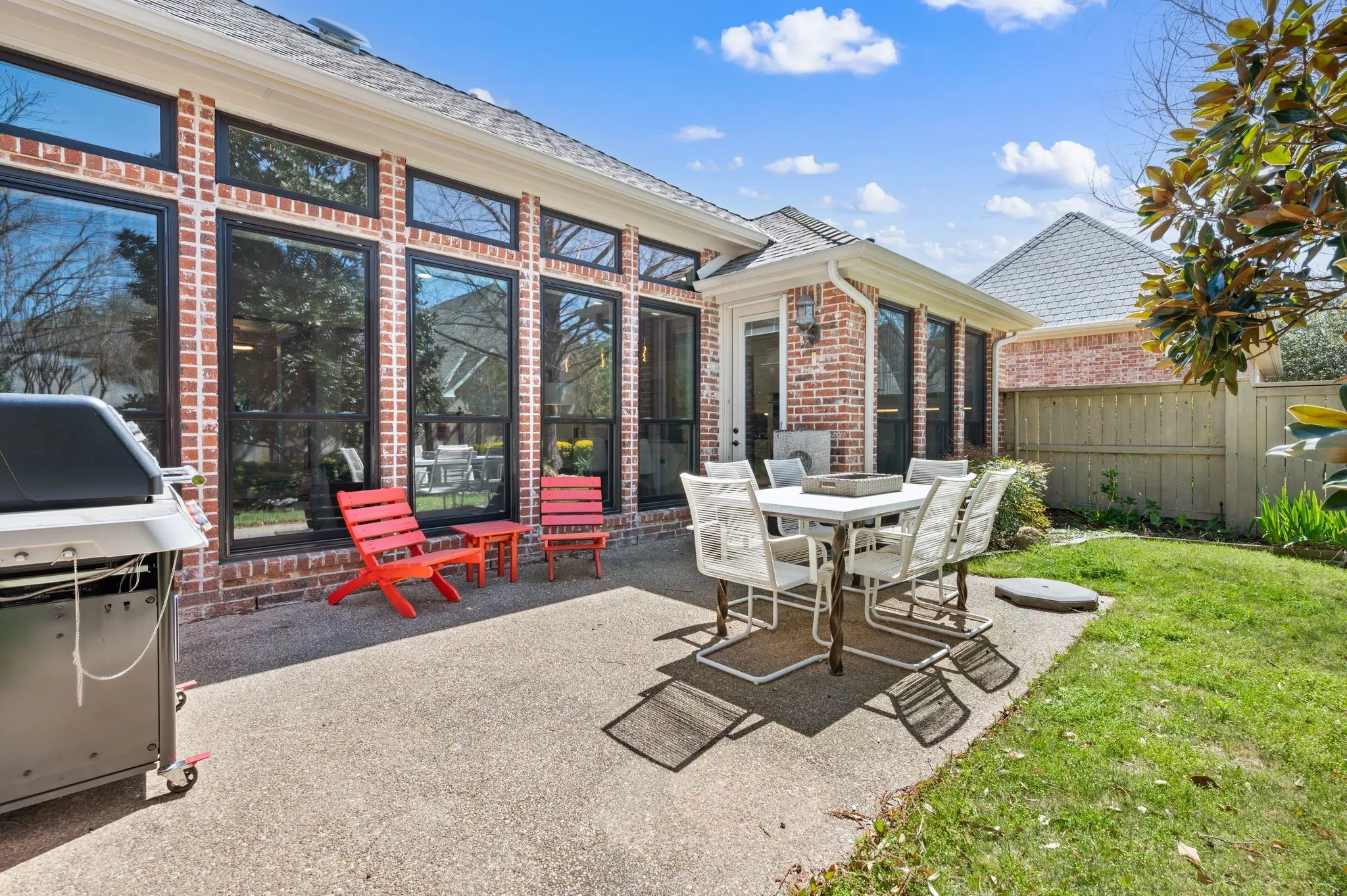 Single Family Residence For Sale in Tarrant County , 1408 Kensington Court, Southlake, Texas 76092, 4 Bedroom, 4 Bathroom, 3 Garage spaces, 3,253 Sqft, built in 1998, mls#21216075, Real Estate Agent in Southlake, Homes For Sale in Tarrant county, Homes For Sale in Southlake, Realtor in Southlake Texas, Real Estate Brokerage Independent Realty Texas, Luminita Cordes Realtor