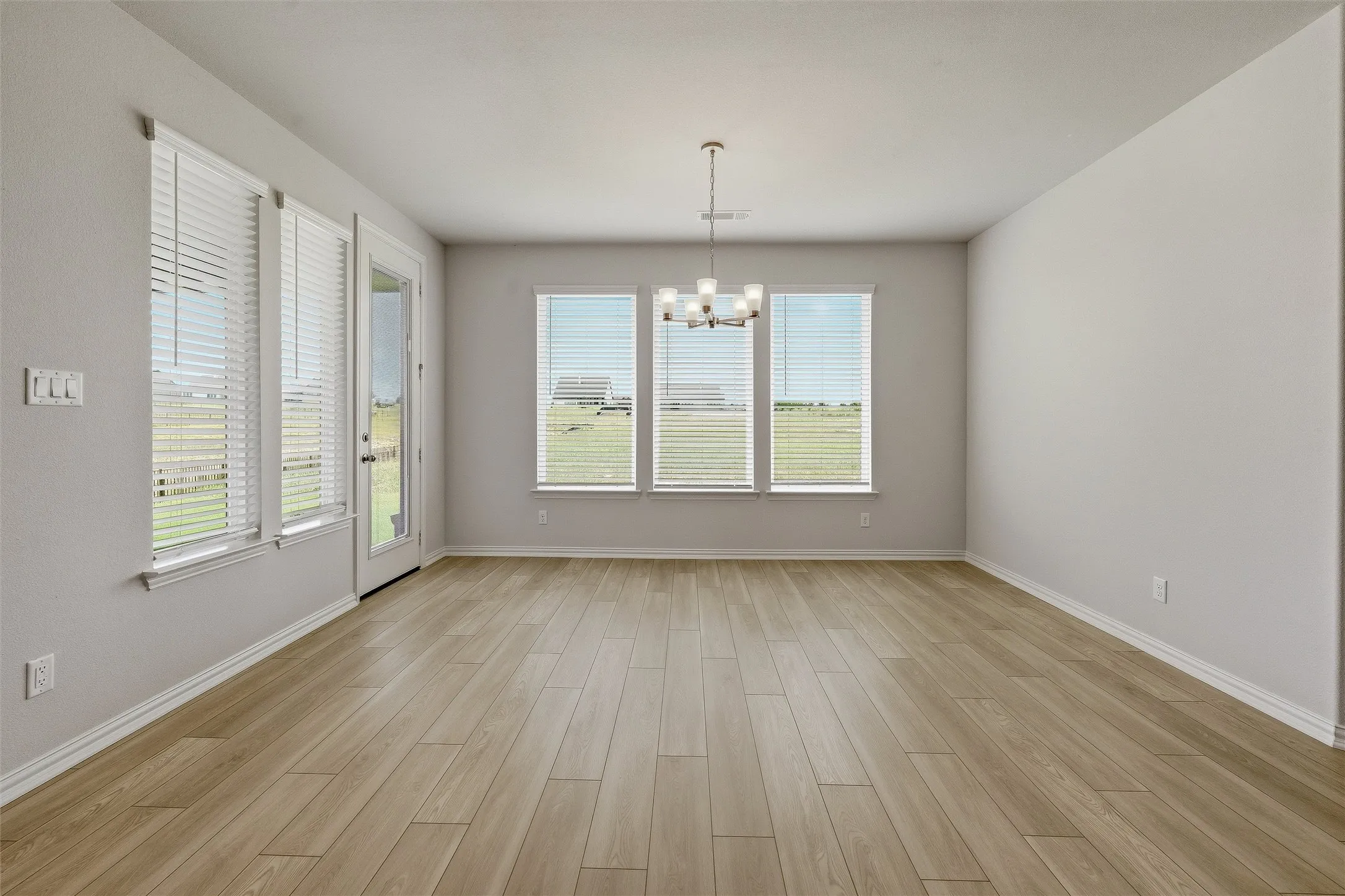 Single Family Residence For Sale in Wise County , 267 Meadow Vista Drive, New Fairview, Texas 76078, 4 Bedroom, 2 Bathroom, 3 Garage spaces, 2,229 Sqft, built in 2026, New Construction - Incomplete, mls#21216118, Real Estate Agent in New Fairview, Homes For Sale in Wise county, Homes For Sale in New Fairview, Realtor in New Fairview Texas, Real Estate Brokerage Independent Realty Texas, Luminita Cordes Realtor