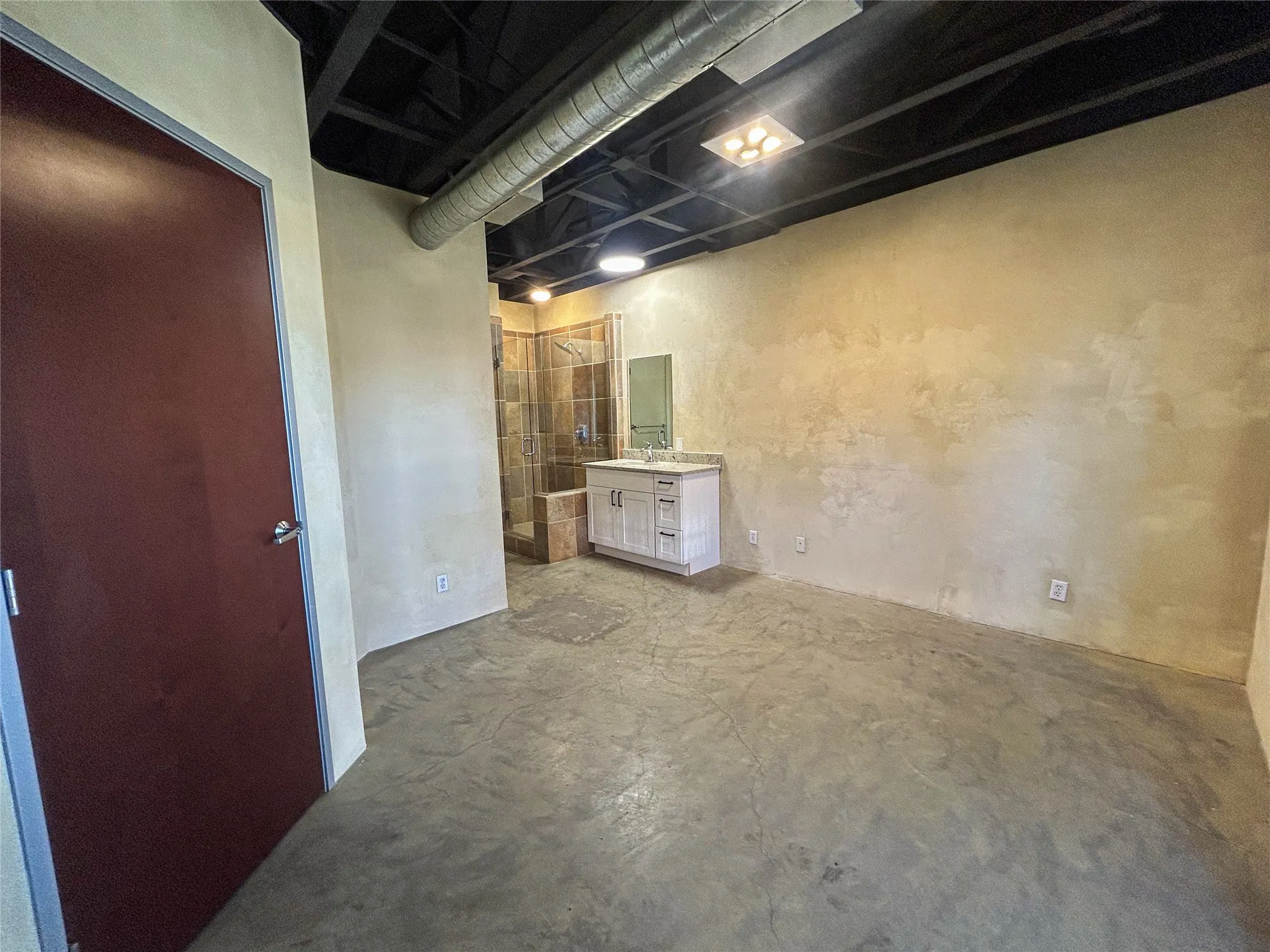 Condominium For Sale in Tarrant County , 829 W Daggett Avenue H, Fort Worth, Texas 76104, 2 Bedroom, 3 Bathroom, 2 Garage spaces, 1,951 Sqft, built in 2003, Preowned, mls#21216123, Real Estate Agent in Fort Worth, Homes For Sale in Tarrant county, Homes For Sale in Fort Worth, Realtor in Fort Worth Texas, Real Estate Brokerage Independent Realty Texas, Luminita Cordes Realtor