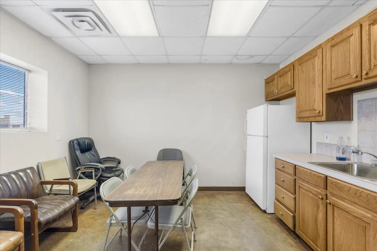 Industrial For Sale in Navarro County , 731 Ferguson Drive, Corsicana, Texas 75110, 0, 0, Garage spaces, 0 Sqft, built in 2002, Preowned, mls#21213169, Real Estate Agent in Corsicana, Homes For Sale in Navarro county, Homes For Sale in Corsicana, Realtor in Corsicana Texas, Real Estate Brokerage Independent Realty Texas, Luminita Cordes Realtor