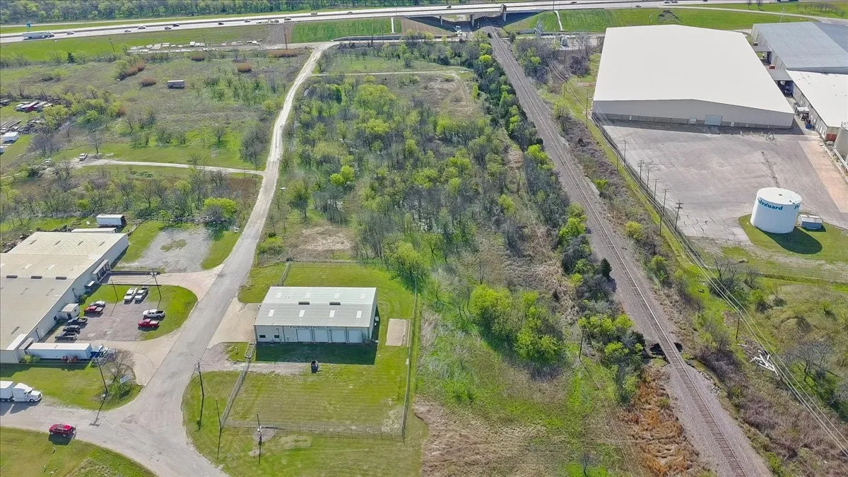 Industrial For Sale in Navarro County , 731 Ferguson Drive, Corsicana, Texas 75110, 0, 0, Garage spaces, 0 Sqft, built in 2002, Preowned, mls#21213169, Real Estate Agent in Corsicana, Homes For Sale in Navarro county, Homes For Sale in Corsicana, Realtor in Corsicana Texas, Real Estate Brokerage Independent Realty Texas, Luminita Cordes Realtor