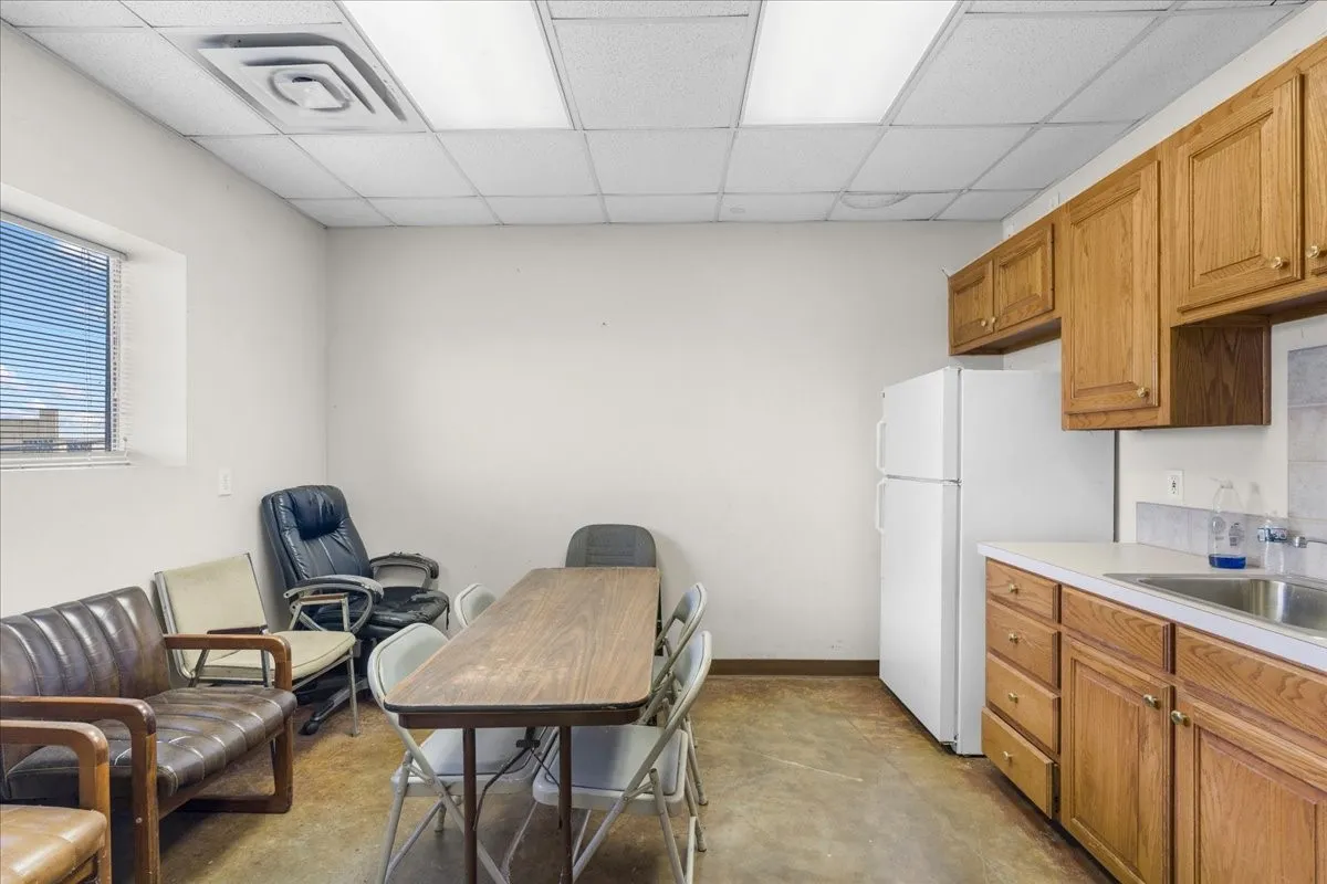 Industrial For Sale in Navarro County , 731 Ferguson Drive, Corsicana, Texas 75110, 0, 0, Garage spaces, 0 Sqft, built in 2002, Preowned, mls#21213169, Real Estate Agent in Corsicana, Homes For Sale in Navarro county, Homes For Sale in Corsicana, Realtor in Corsicana Texas, Real Estate Brokerage Independent Realty Texas, Luminita Cordes Realtor