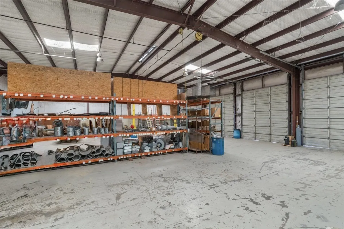 Industrial For Sale in Navarro County , 731 Ferguson Drive, Corsicana, Texas 75110, 0, 0, Garage spaces, 0 Sqft, built in 2002, Preowned, mls#21213169, Real Estate Agent in Corsicana, Homes For Sale in Navarro county, Homes For Sale in Corsicana, Realtor in Corsicana Texas, Real Estate Brokerage Independent Realty Texas, Luminita Cordes Realtor