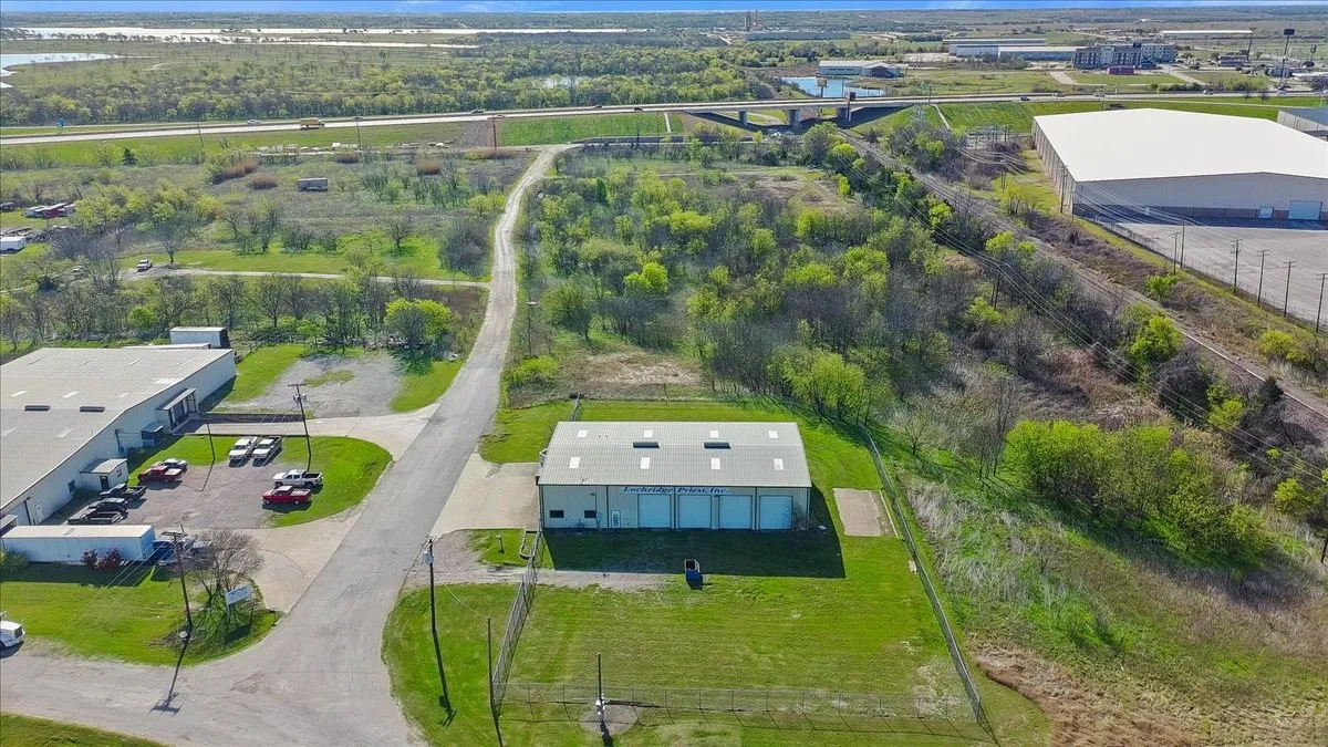 Industrial For Sale in Navarro County , 731 Ferguson Drive, Corsicana, Texas 75110, 0, 0, Garage spaces, 0 Sqft, built in 2002, Preowned, mls#21213169, Real Estate Agent in Corsicana, Homes For Sale in Navarro county, Homes For Sale in Corsicana, Realtor in Corsicana Texas, Real Estate Brokerage Independent Realty Texas, Luminita Cordes Realtor