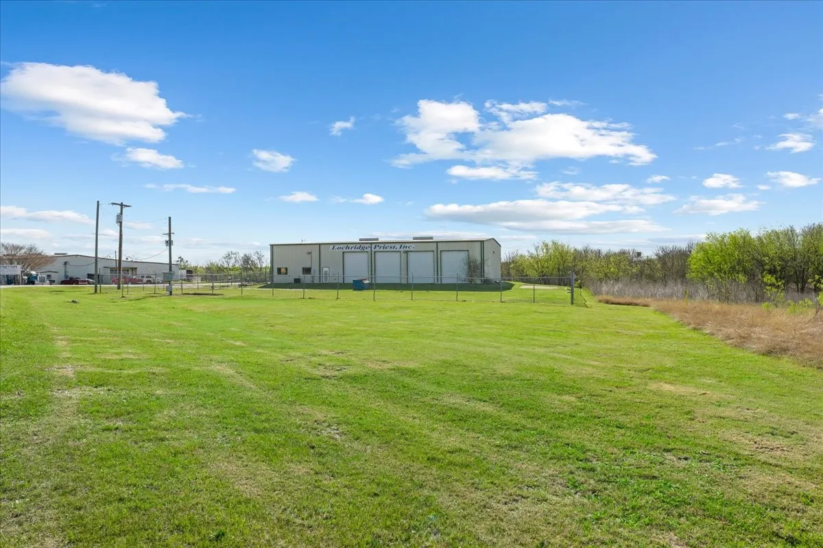 Industrial For Sale in Navarro County , 731 Ferguson Drive, Corsicana, Texas 75110, 0, 0, Garage spaces, 0 Sqft, built in 2002, Preowned, mls#21213169, Real Estate Agent in Corsicana, Homes For Sale in Navarro county, Homes For Sale in Corsicana, Realtor in Corsicana Texas, Real Estate Brokerage Independent Realty Texas, Luminita Cordes Realtor