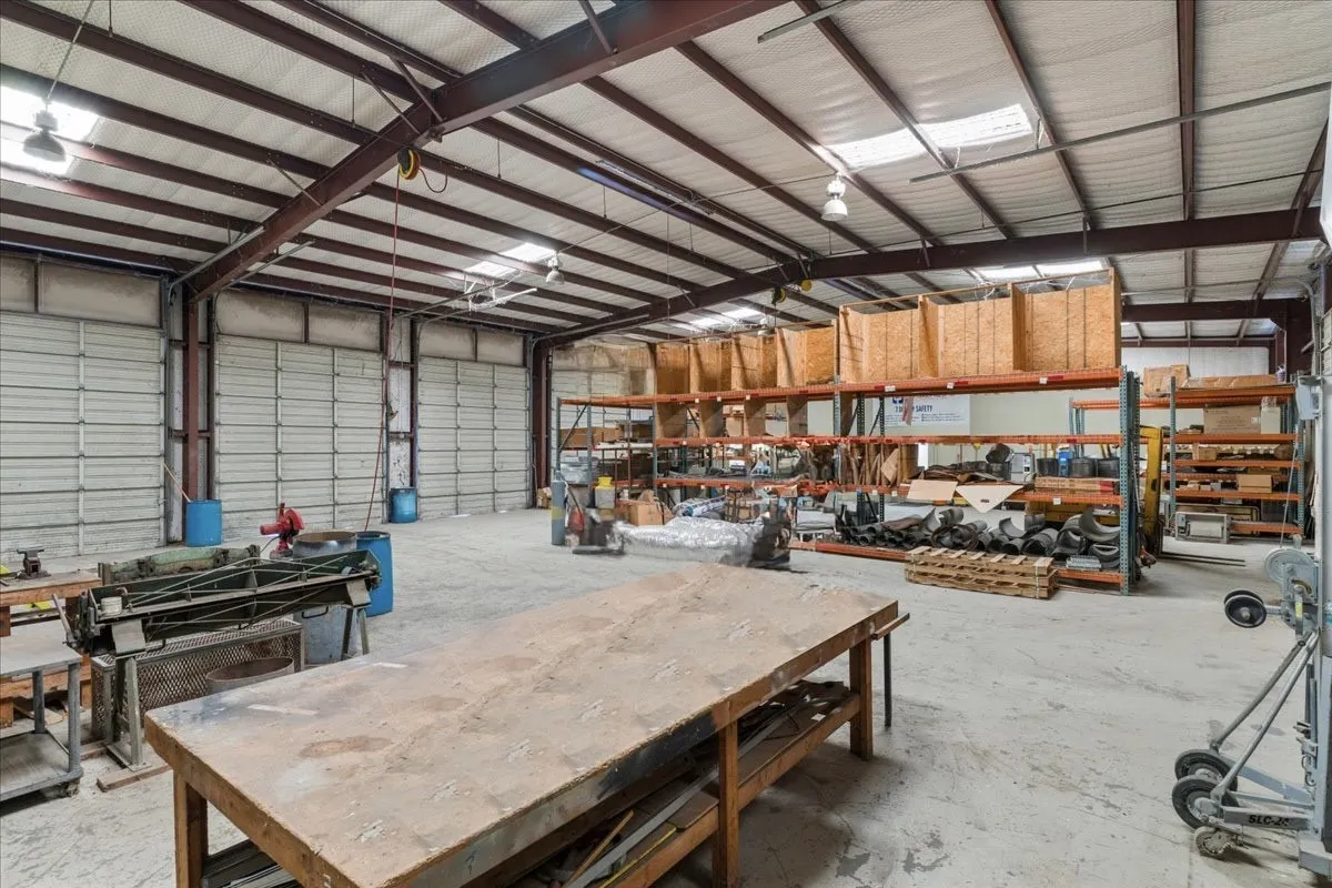 Industrial For Sale in Navarro County , 731 Ferguson Drive, Corsicana, Texas 75110, 0, 0, Garage spaces, 0 Sqft, built in 2002, Preowned, mls#21213169, Real Estate Agent in Corsicana, Homes For Sale in Navarro county, Homes For Sale in Corsicana, Realtor in Corsicana Texas, Real Estate Brokerage Independent Realty Texas, Luminita Cordes Realtor
