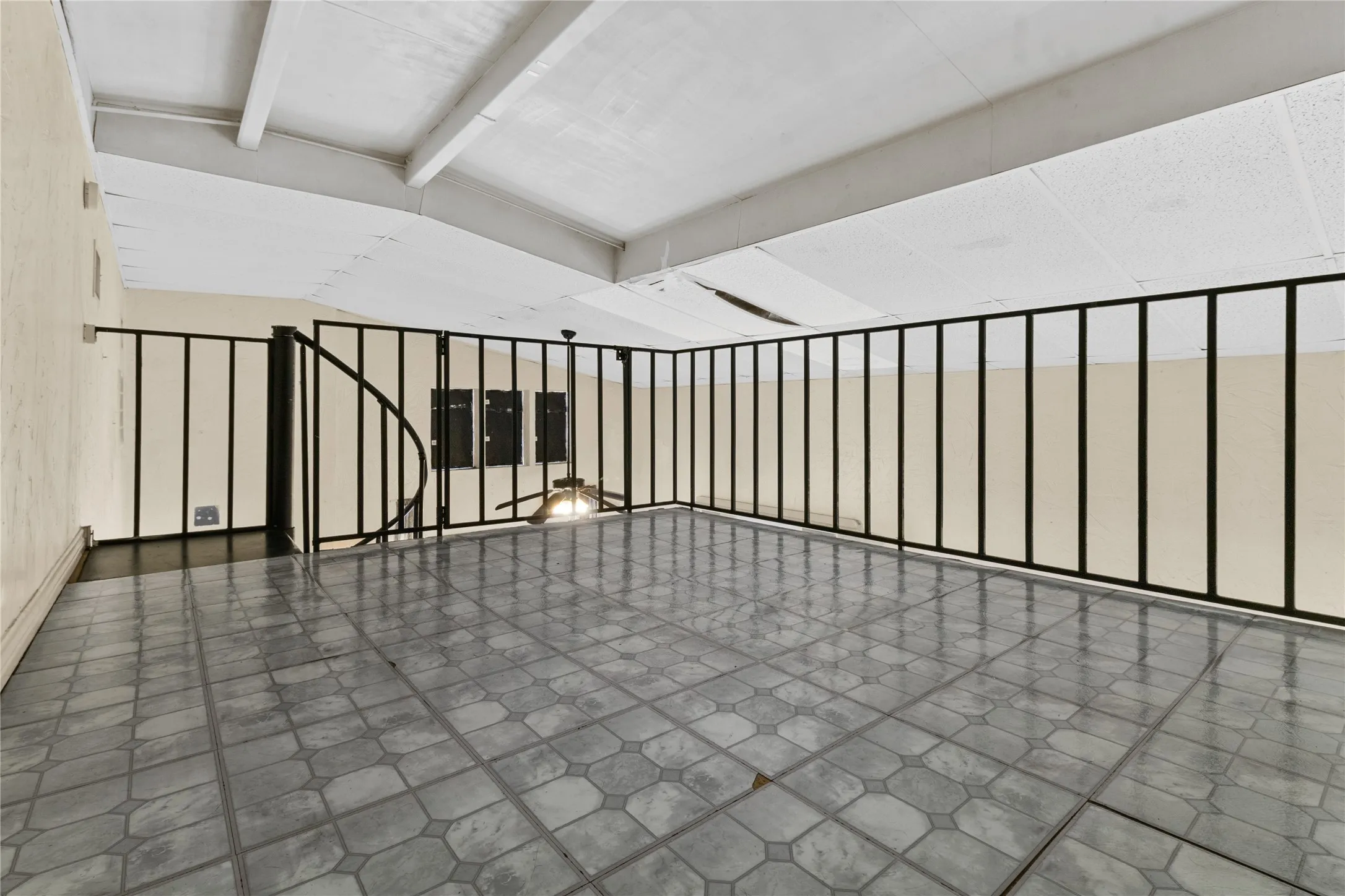 Apartment For Sale in Freestone County , 612 Poplar Street, Teague, Texas 75860, 3 Bedroom, 2 Bathroom, Garage spaces, 1,732 Sqft, built in 1965, mls#21216212, Real Estate Agent in Teague, Homes For Sale in Freestone county, Homes For Sale in Teague, Realtor in Teague Texas, Real Estate Brokerage Independent Realty Texas, Luminita Cordes Realtor