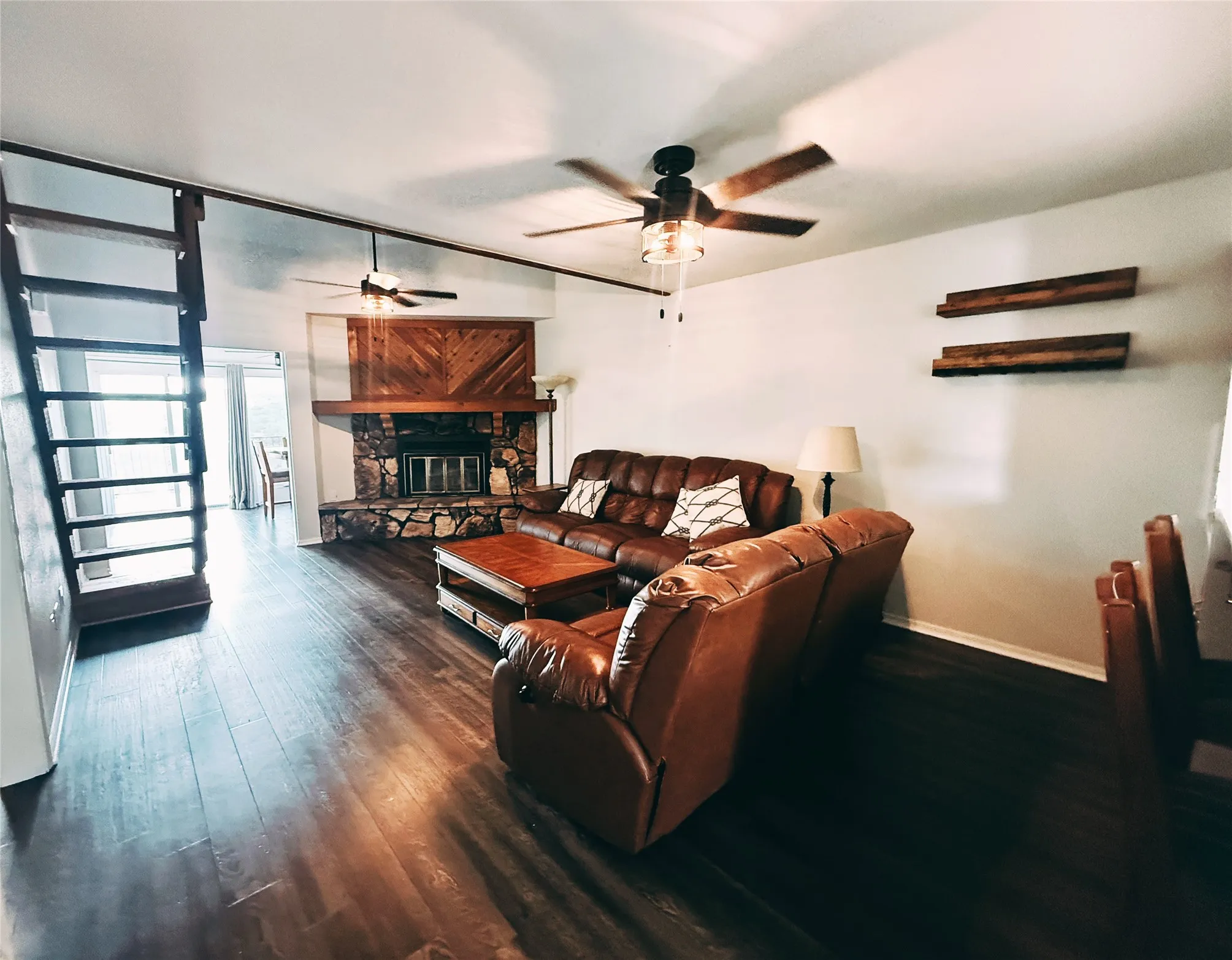 Condominium For Sale in Palo Pinto County , 3033 Hells Gate Loop D204, Strawn, Texas 76475, 2 Bedrooms, 2 Bathrooms, Garage spaces, 1,134 Sqft, built in 1986, Price $280,000, mls#21216221, Real Estate Agent in Strawn, Homes For Sale in Palo Pinto county, Homes For Sale in Strawn, Realtor in Strawn Texas, Real Estate Brokerage Independent Realty Texas, Luminita Cordes Realtor