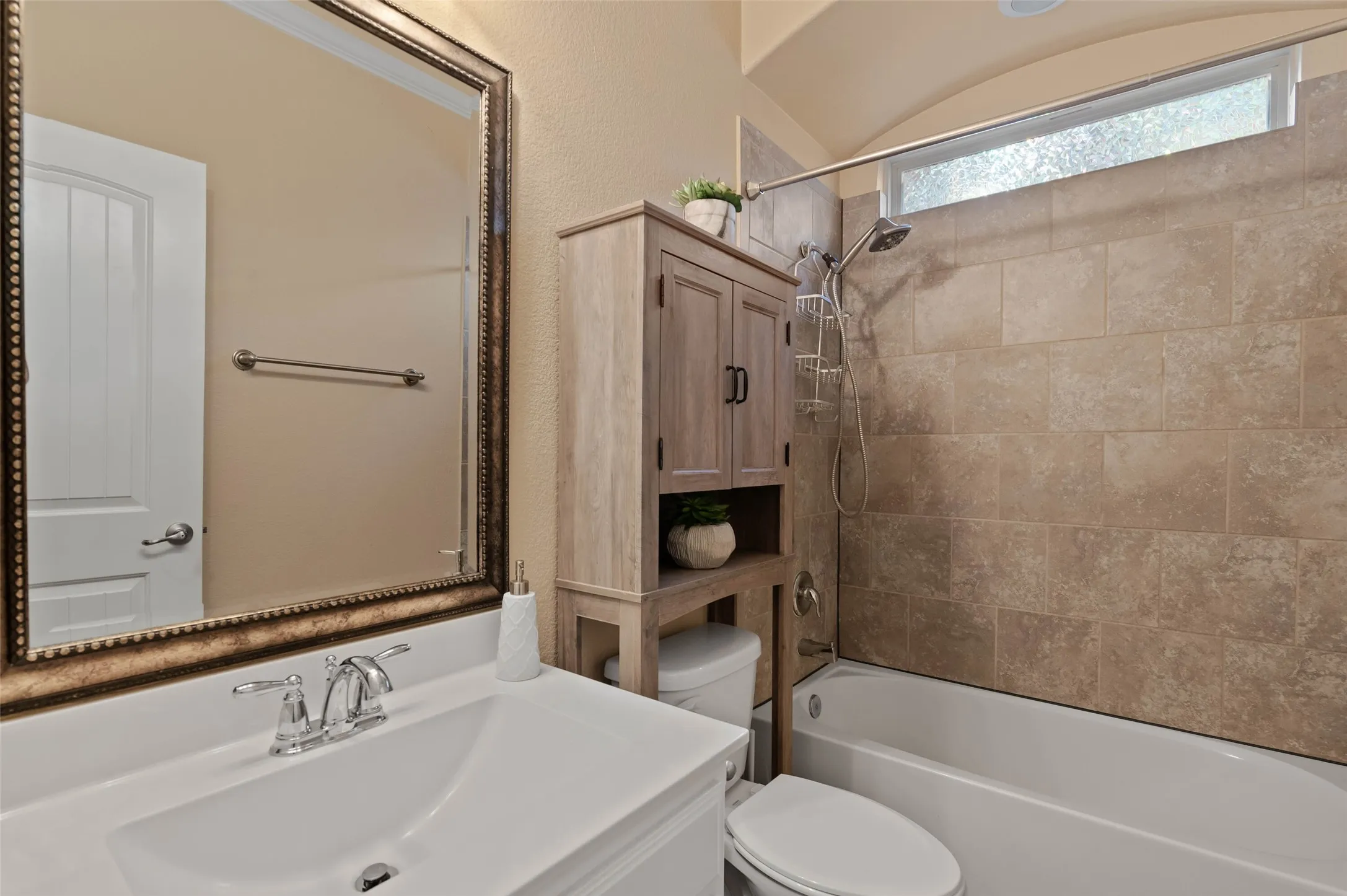 Secondary downstairs bathroom off secondary bedroom