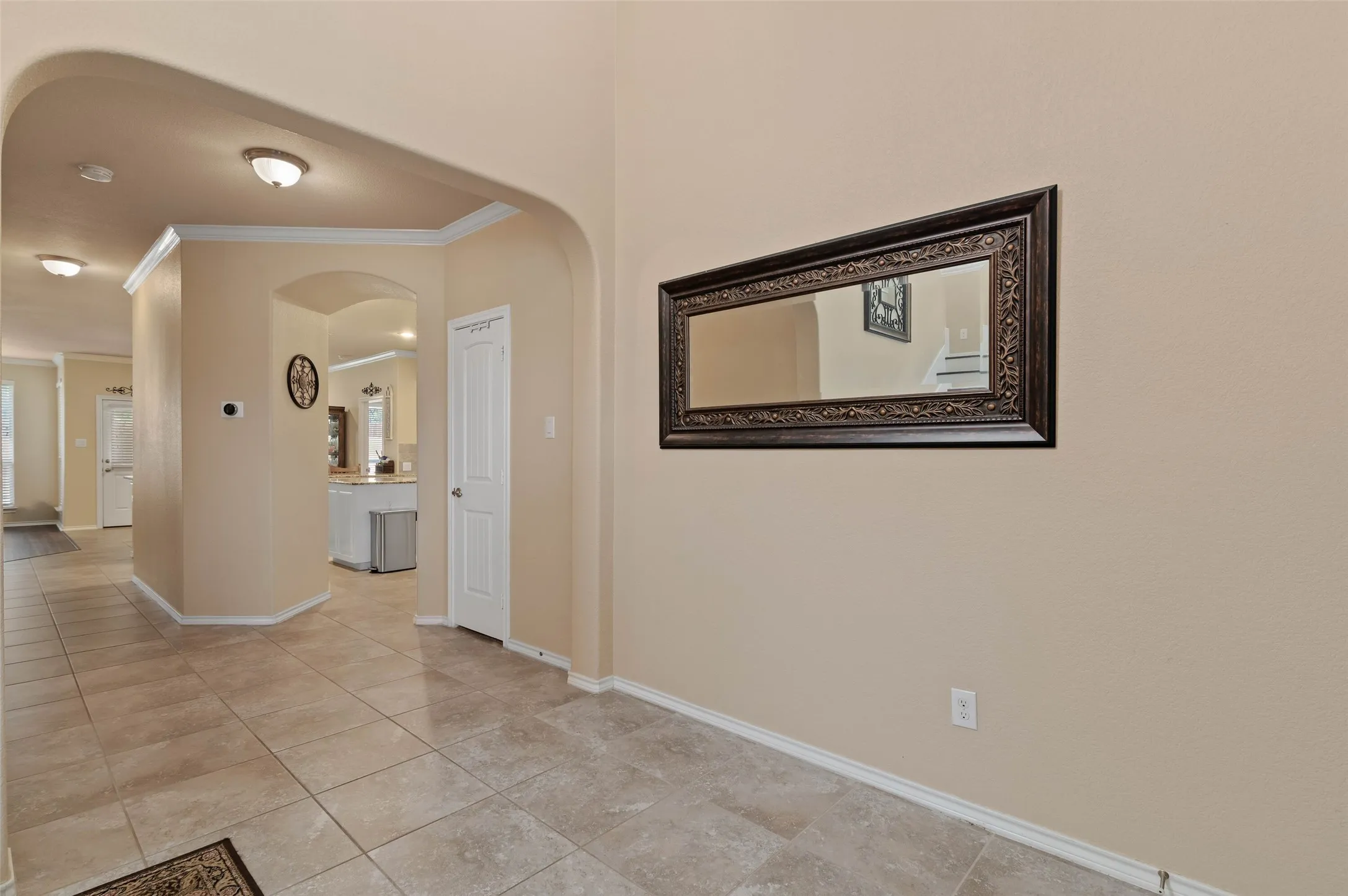 Entry looking toward kitchen