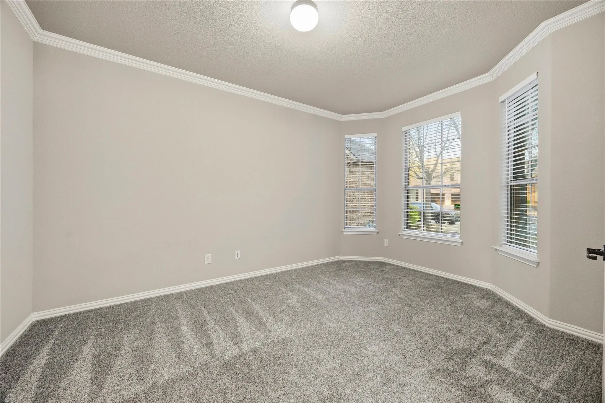 Single Family Residence For Sale in Rockwall County , 201 Chatfield Drive, Rockwall, Texas 75087, 4 Bedroom, 4 Bathroom, 2 Garage spaces, 3,145 Sqft, built in 2011, mls#21215147, Real Estate Agent in Rockwall, Homes For Sale in Rockwall county, Homes For Sale in Rockwall, Realtor in Rockwall Texas, Real Estate Brokerage Independent Realty Texas, Luminita Cordes Realtor