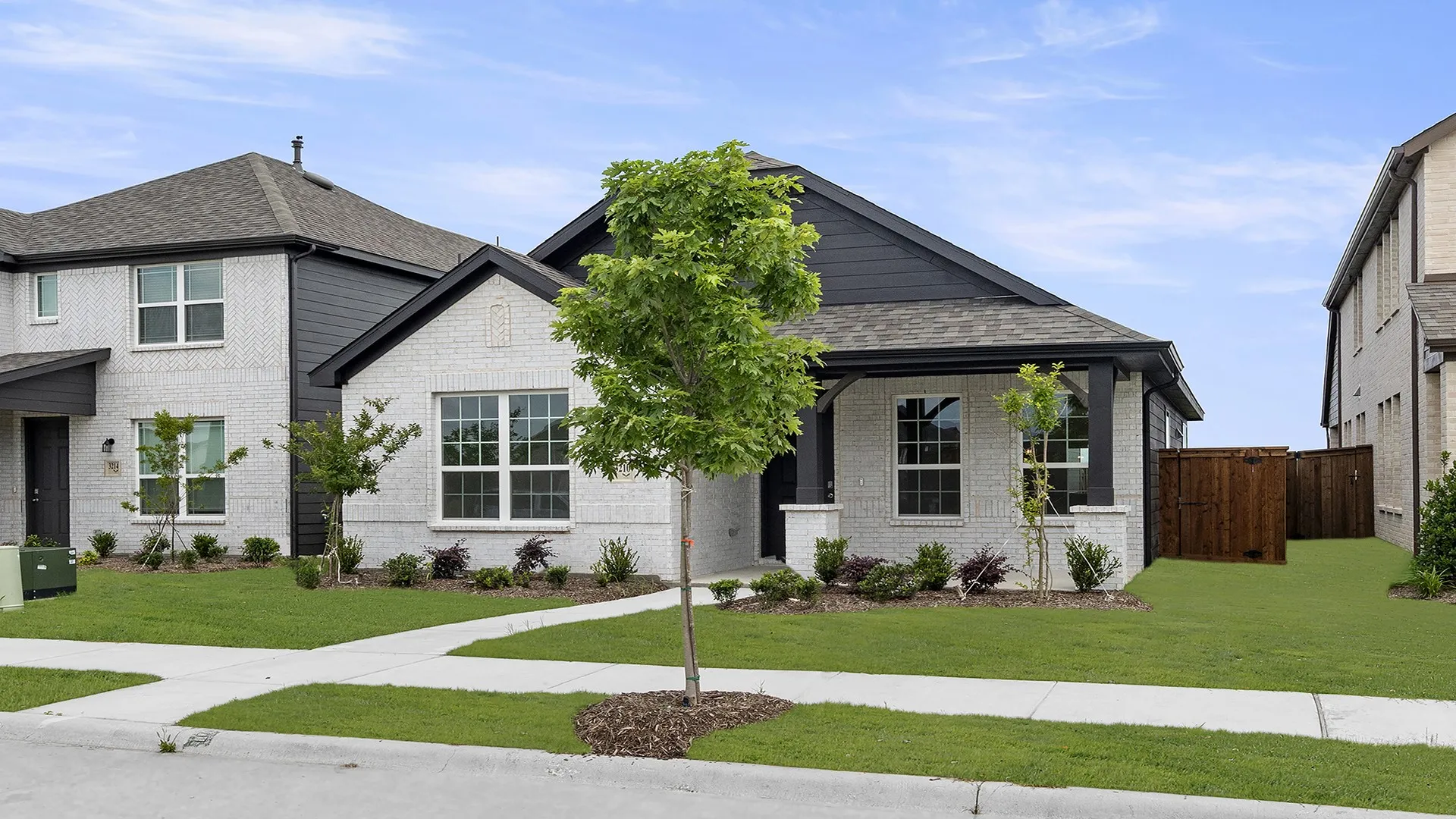 02. 3210 Summerland - Front (2)
