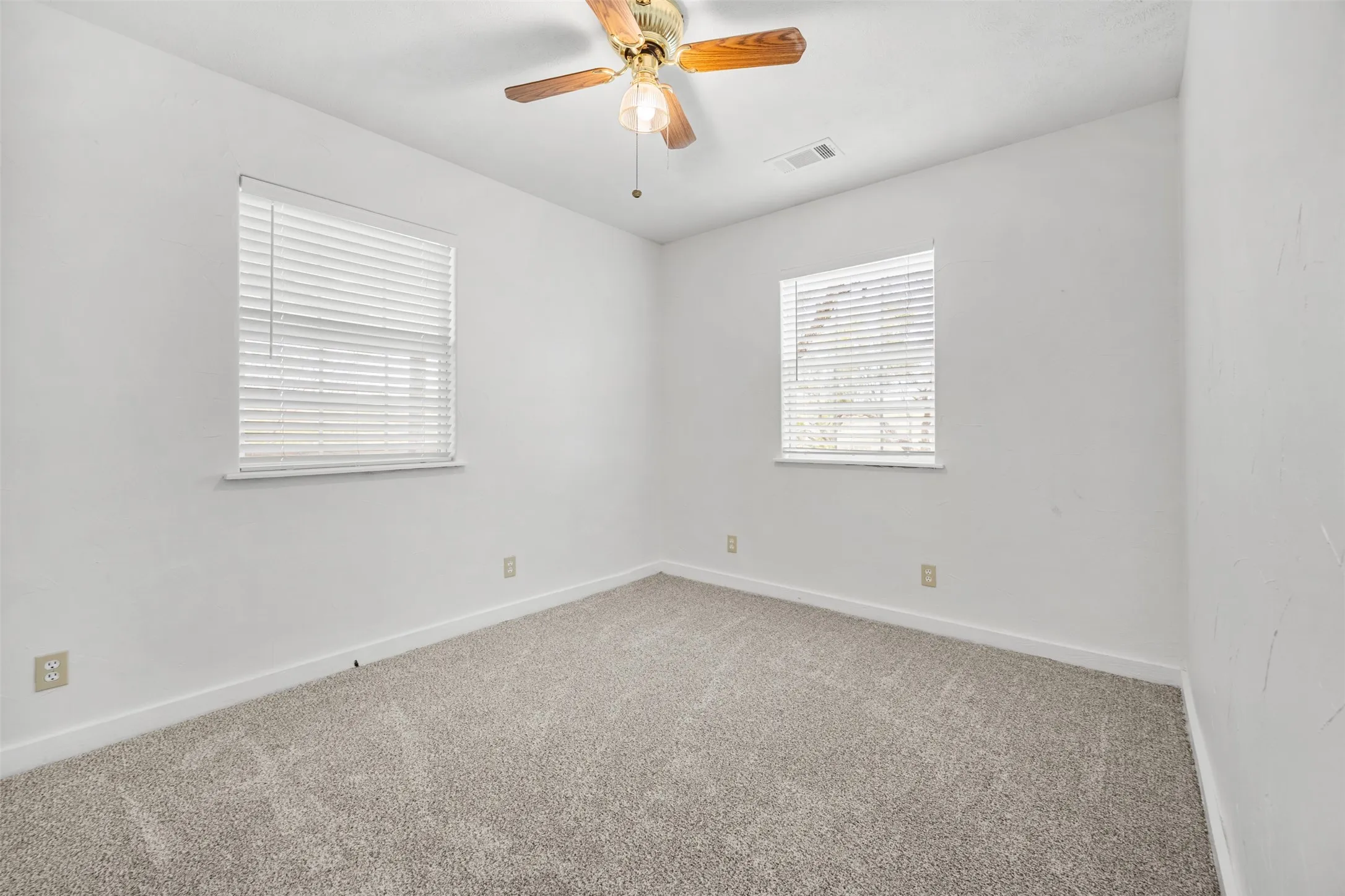 Single Family Residence For Sale in San Saba County , 6500 CR 310, San Saba, Texas 76877, 4 Bedroom, 4 Bathroom, Garage spaces, 2,400 Sqft, built in 2010, mls#21216402, Real Estate Agent in San Saba, Homes For Sale in San Saba county, Homes For Sale in San Saba, Realtor in San Saba Texas, Real Estate Brokerage Independent Realty Texas, Luminita Cordes Realtor