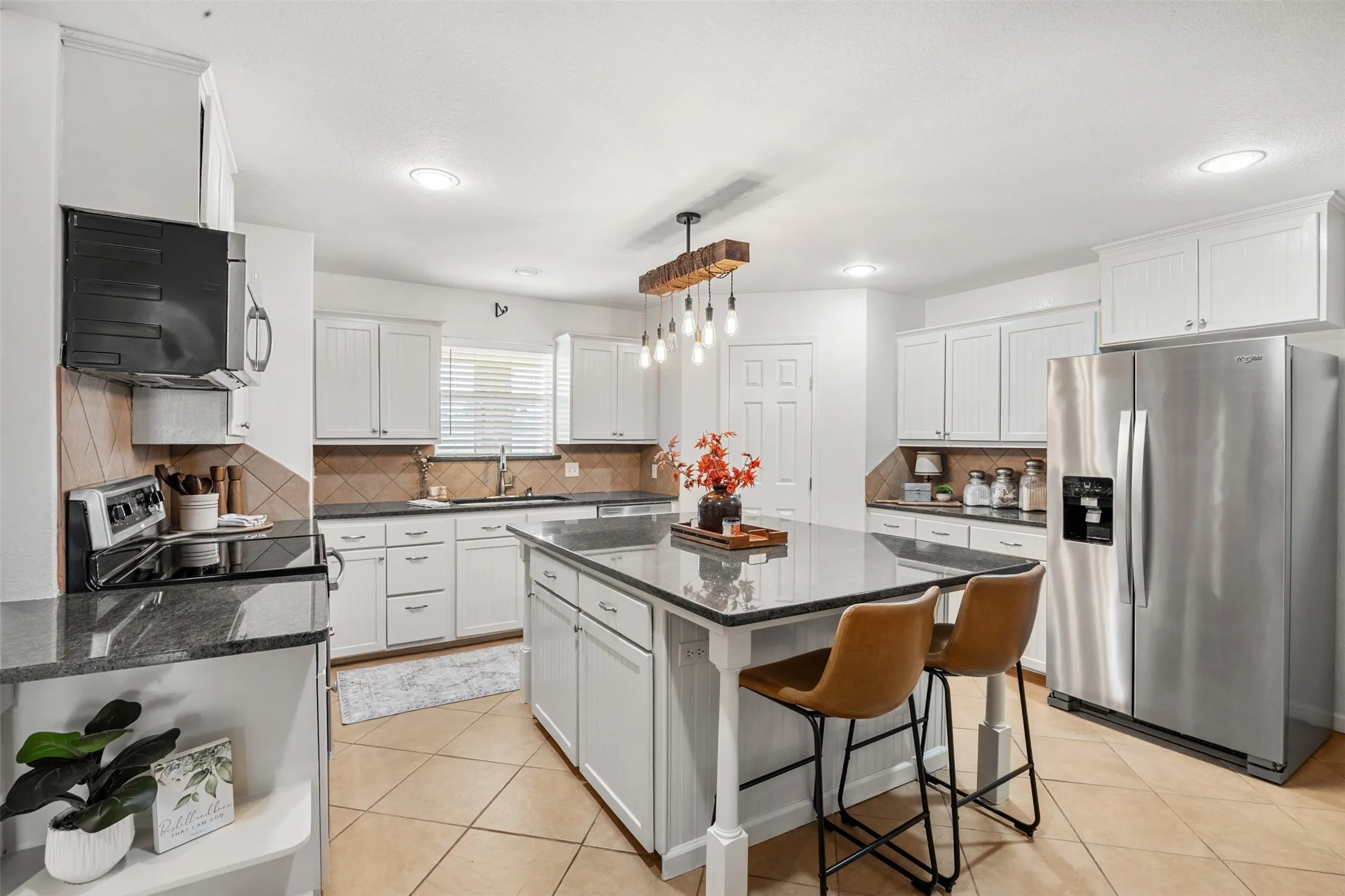 Single Family Residence For Sale in San Saba County , 6500 CR 310, San Saba, Texas 76877, 4 Bedroom, 4 Bathroom, Garage spaces, 2,400 Sqft, built in 2010, mls#21216402, Real Estate Agent in San Saba, Homes For Sale in San Saba county, Homes For Sale in San Saba, Realtor in San Saba Texas, Real Estate Brokerage Independent Realty Texas, Luminita Cordes Realtor