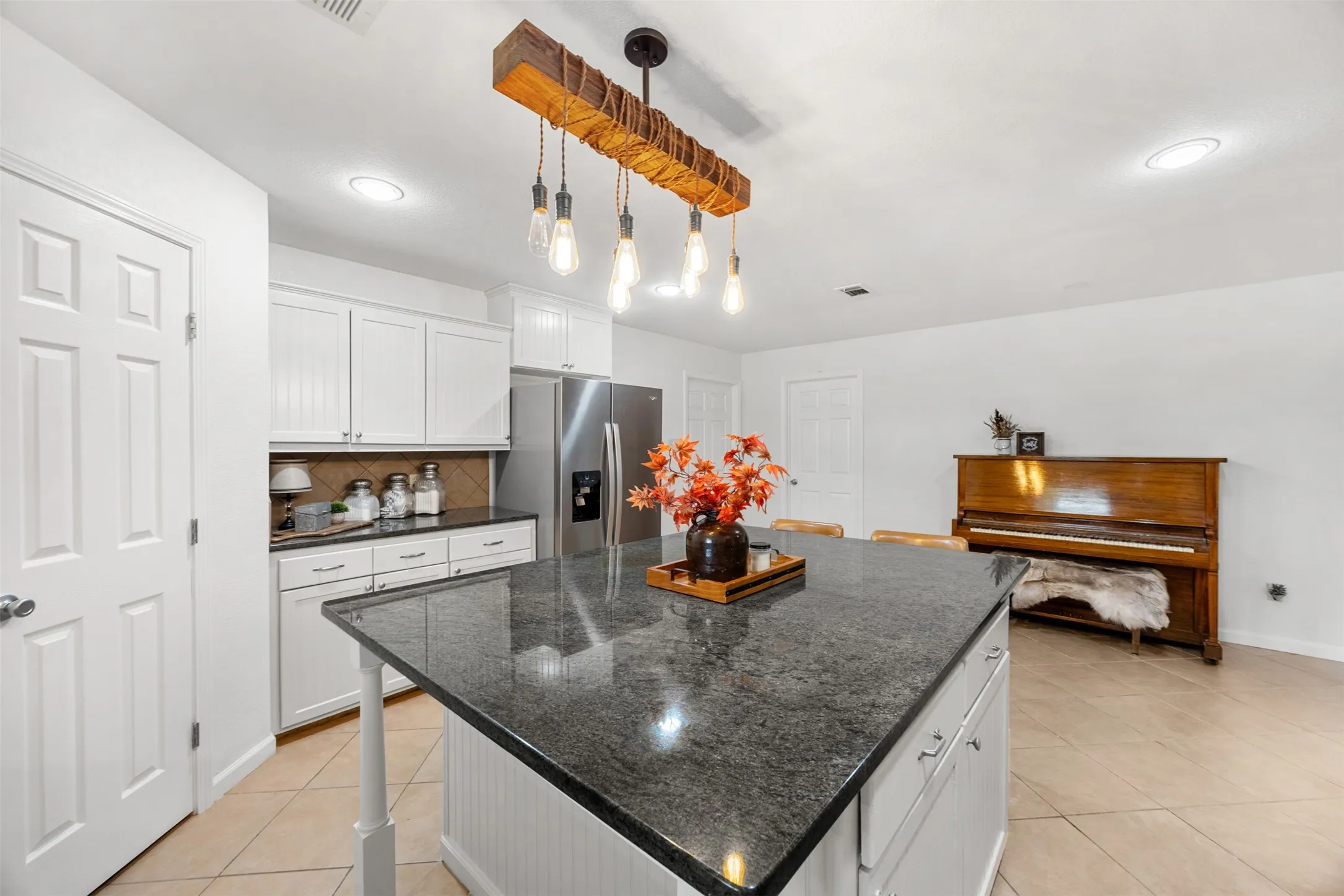 Single Family Residence For Sale in San Saba County , 6500 CR 310, San Saba, Texas 76877, 4 Bedroom, 4 Bathroom, Garage spaces, 2,400 Sqft, built in 2010, mls#21216402, Real Estate Agent in San Saba, Homes For Sale in San Saba county, Homes For Sale in San Saba, Realtor in San Saba Texas, Real Estate Brokerage Independent Realty Texas, Luminita Cordes Realtor