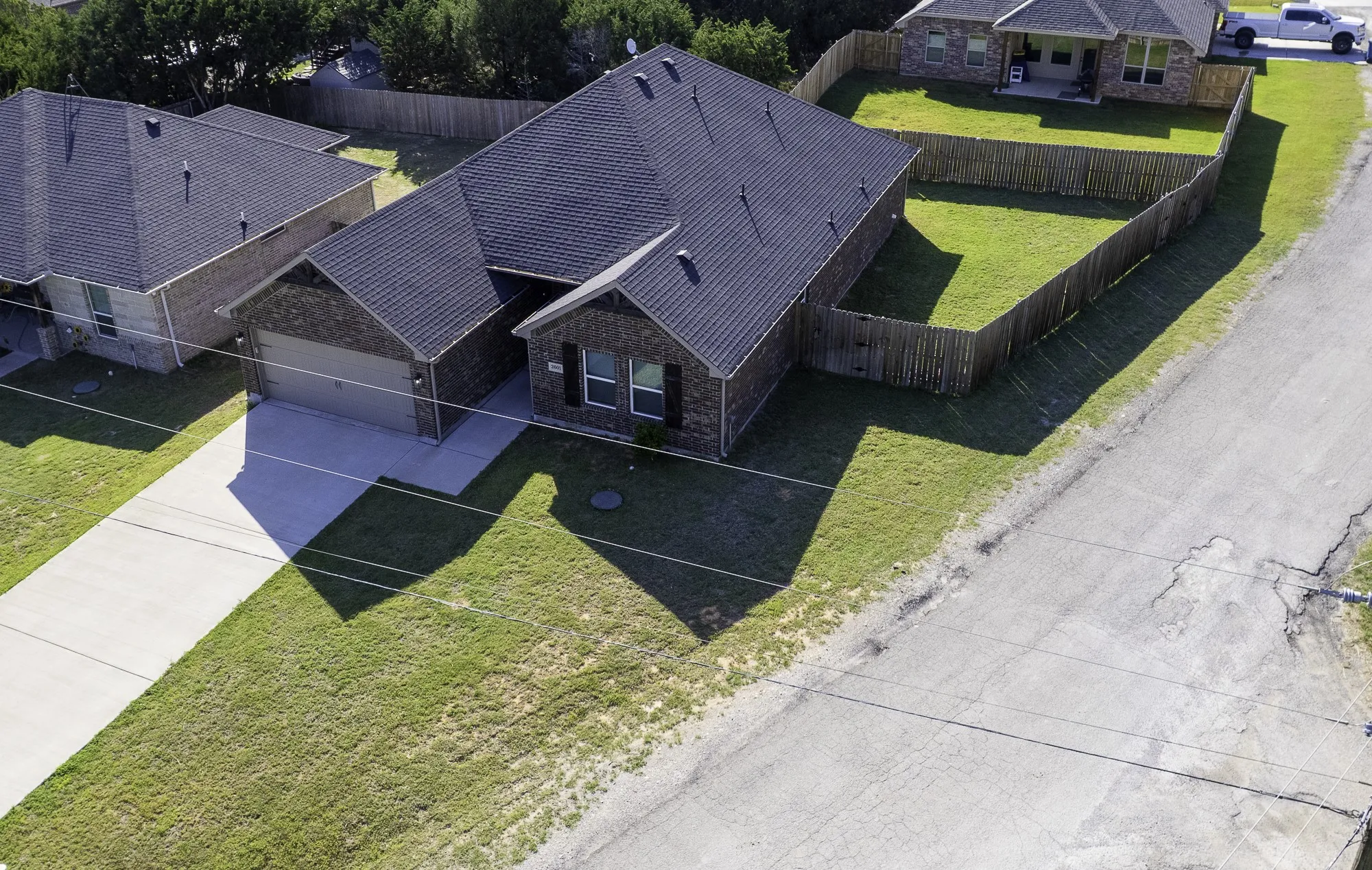 Single Family Residence For Sale in Hood County , 2601 Austin Drive, Granbury, Texas 76048, 3 Bedroom, 4 Bathroom, 1 Garage spaces, 1,882 Sqft, built in 2021, mls#21213315, Real Estate Agent in Granbury, Homes For Sale in Hood county, Homes For Sale in Granbury, Realtor in Granbury Texas, Real Estate Brokerage Independent Realty Texas, Luminita Cordes Realtor