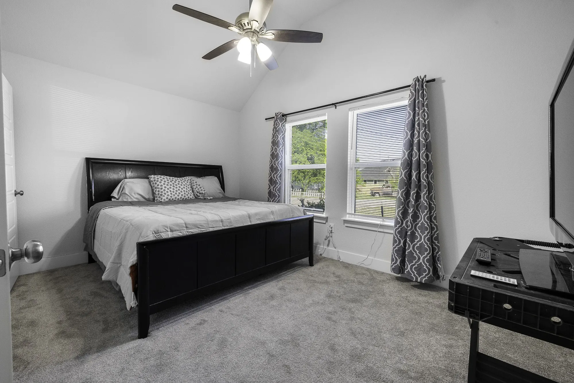 Single Family Residence For Sale in Hood County , 2601 Austin Drive, Granbury, Texas 76048, 3 Bedroom, 4 Bathroom, 1 Garage spaces, 1,882 Sqft, built in 2021, mls#21213315, Real Estate Agent in Granbury, Homes For Sale in Hood county, Homes For Sale in Granbury, Realtor in Granbury Texas, Real Estate Brokerage Independent Realty Texas, Luminita Cordes Realtor