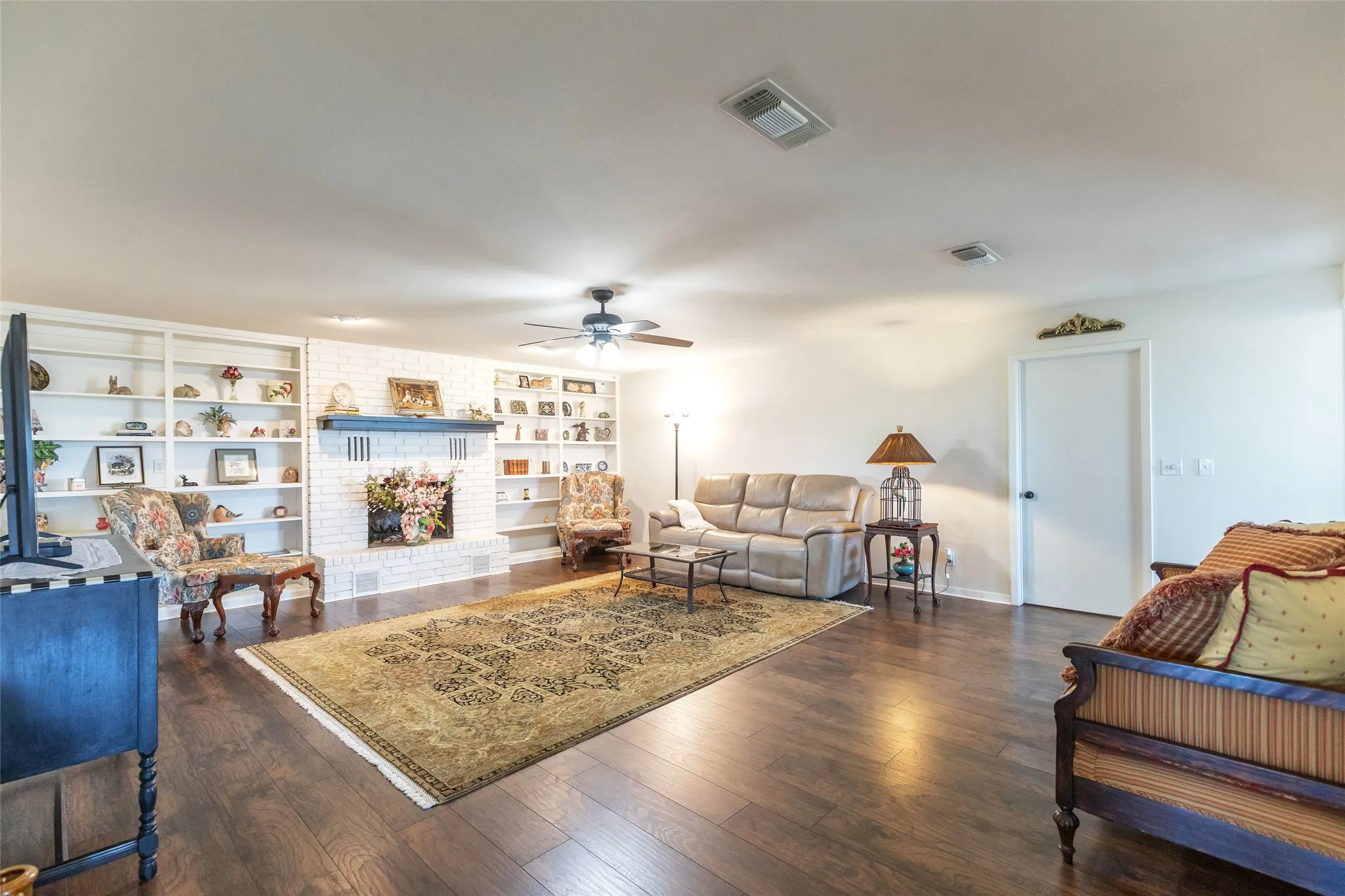 Farm For Sale in Comanche County , 642 FM 3200, Comanche, Texas 76442, 3 Bedrooms, 2 Bathrooms, 2 Garage spaces, 2,385 Sqft, built in 1993, Preowned, Price $474,900, mls#21215518, Real Estate Agent in Comanche, Homes For Sale in Comanche county, Homes For Sale in Comanche, Realtor in Comanche Texas, Real Estate Brokerage Independent Realty Texas, Luminita Cordes Realtor