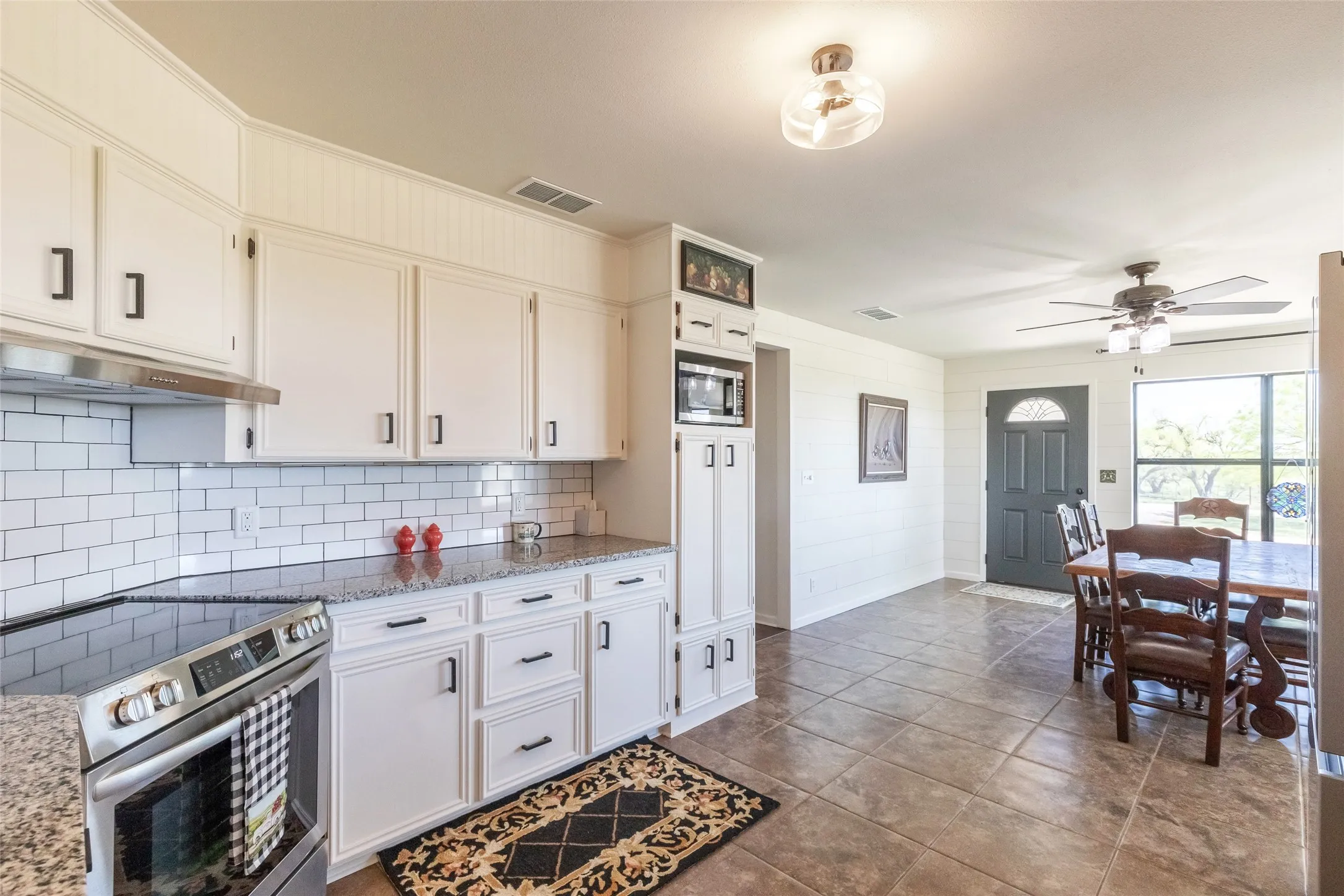 Farm For Sale in Comanche County , 642 FM 3200, Comanche, Texas 76442, 3 Bedrooms, 2 Bathrooms, 2 Garage spaces, 2,385 Sqft, built in 1993, Preowned, Price $474,900, mls#21215518, Real Estate Agent in Comanche, Homes For Sale in Comanche county, Homes For Sale in Comanche, Realtor in Comanche Texas, Real Estate Brokerage Independent Realty Texas, Luminita Cordes Realtor