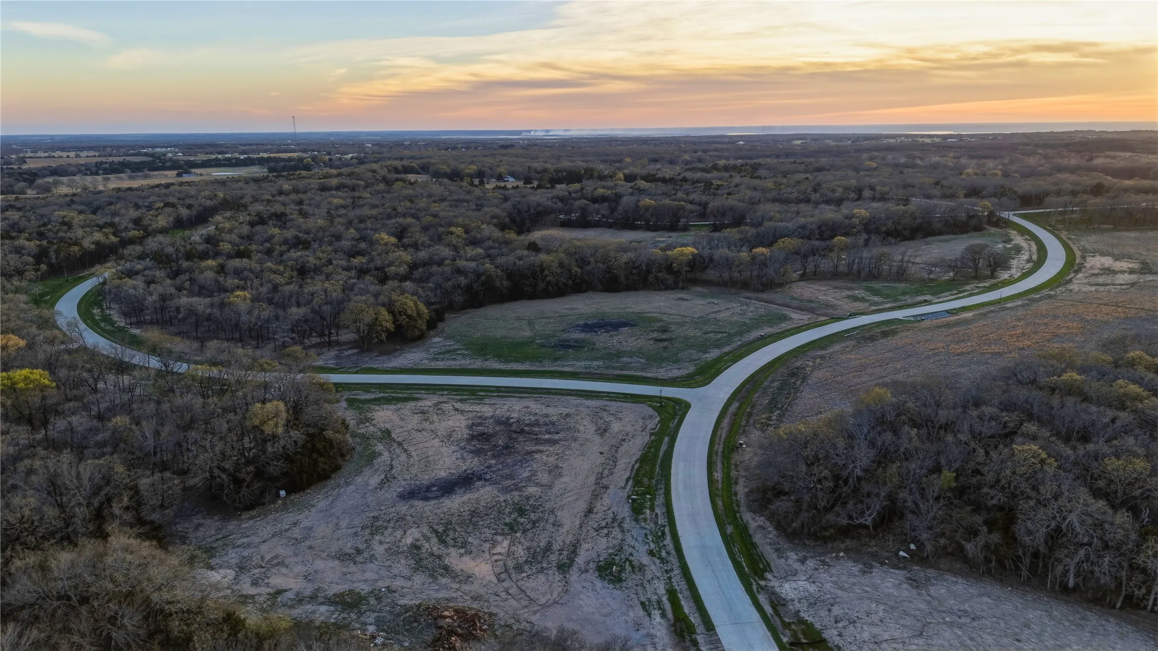 Improved Land For Sale in Grayson County , Lot 3 White Tail Way, Pottsboro, Texas 75076, 0, 0, Garage spaces, 0 Sqft, built in 0, mls#21216231, Real Estate Agent in Pottsboro, Homes For Sale in Grayson county, Homes For Sale in Pottsboro, Realtor in Pottsboro Texas, Real Estate Brokerage Independent Realty Texas, Luminita Cordes Realtor
