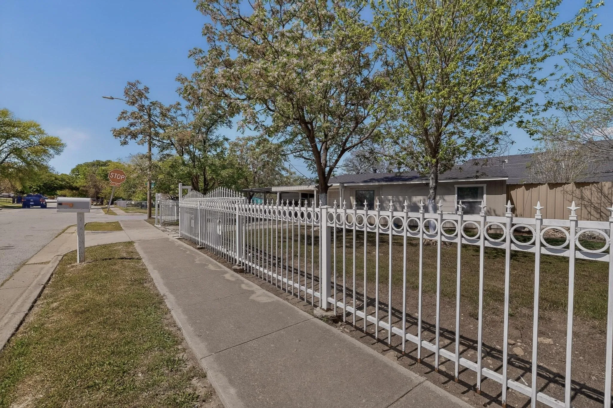 Single Family Residence For Sale in Tarrant County , 712 Hodgson Street, Fort Worth, Texas 76115, 3 Bedroom, 2 Bathroom, Garage spaces, 804 Sqft, built in 1953, mls#21214243, Real Estate Agent in Fort Worth, Homes For Sale in Tarrant county, Homes For Sale in Fort Worth, Realtor in Fort Worth Texas, Real Estate Brokerage Independent Realty Texas, Luminita Cordes Realtor